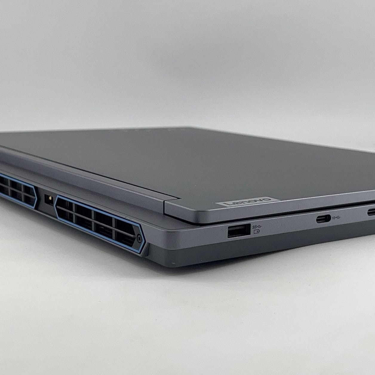 Lenovo Saviour Y7000P 2024 16″ computer