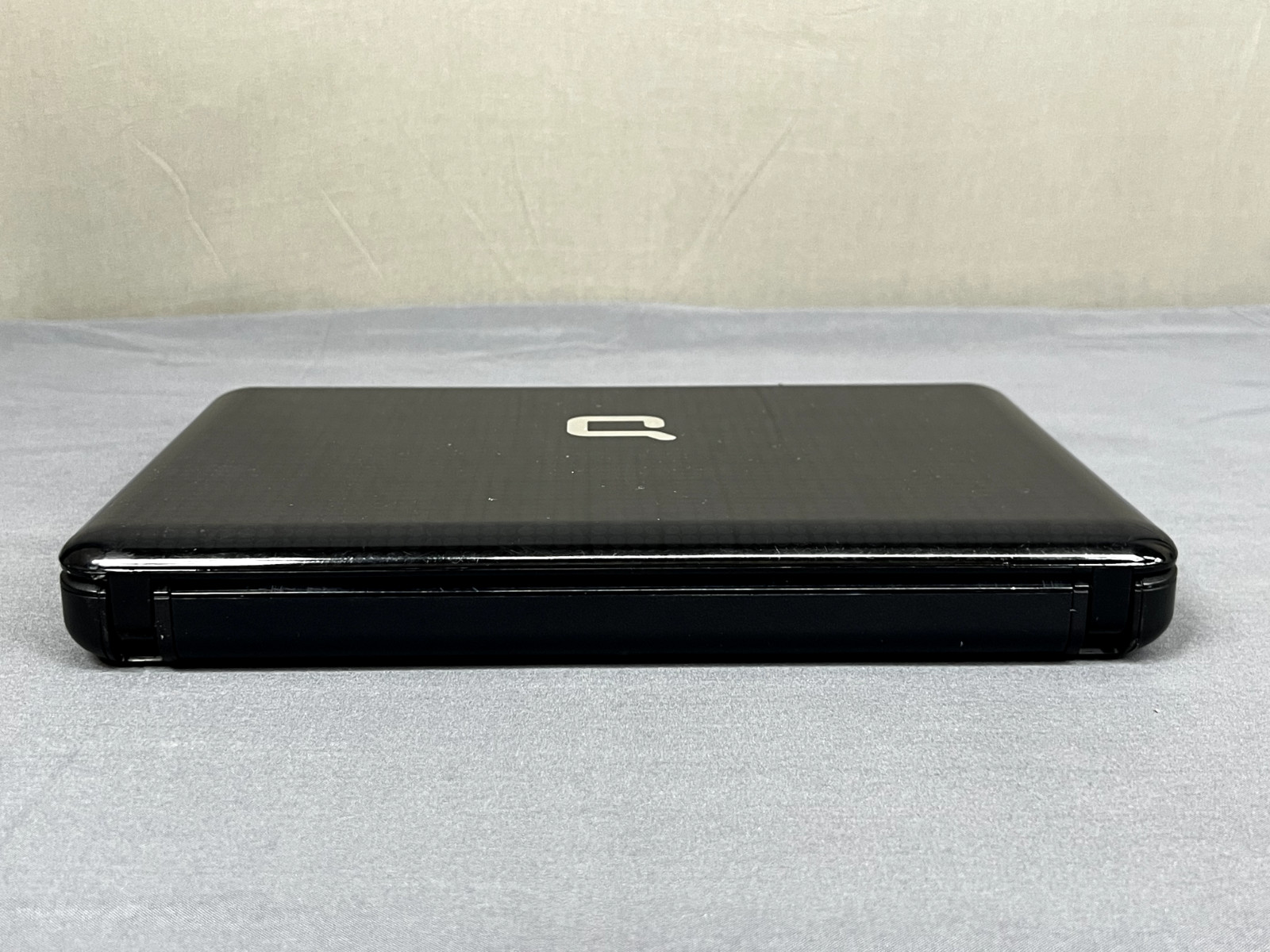Compaq Mini 110c-1100DX Netbook 160GB HDD 1GB RAM Windows XP Pro Needs Reset