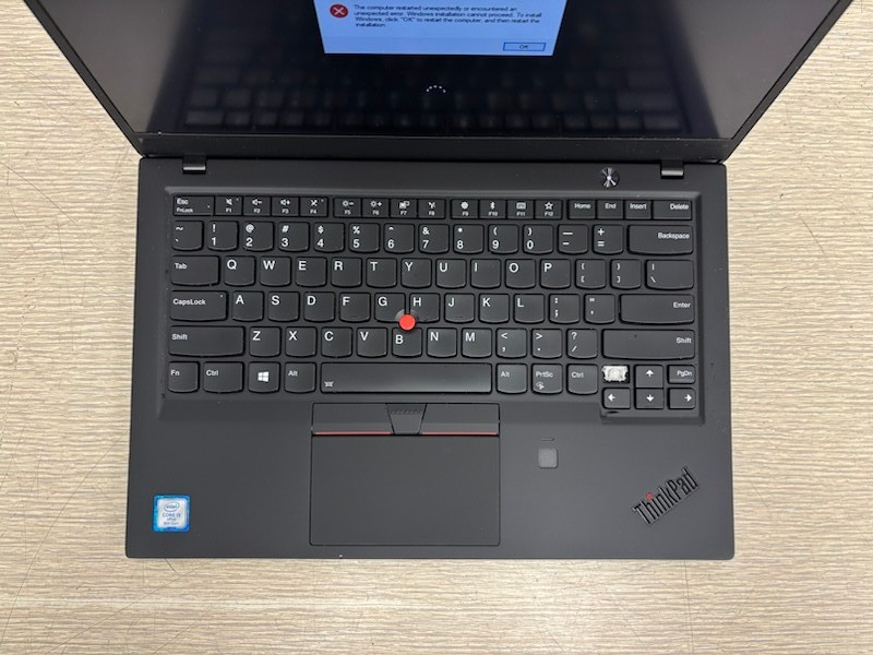Lenovo ThinkPad X1 Carbon Gen 6 i5-8350U 1.70GHz 8GB 256GB No OS (w/ Issues)
