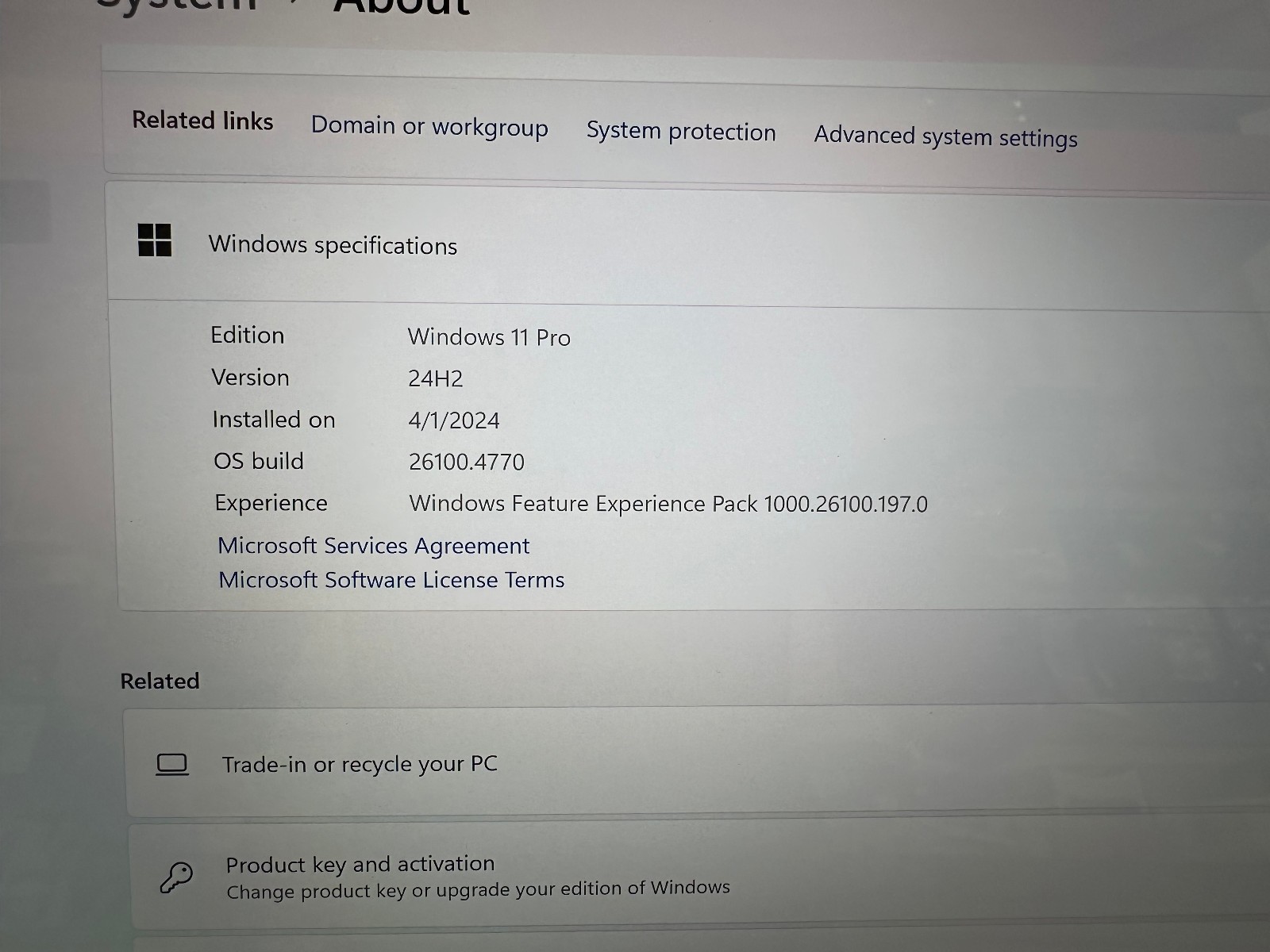 Lenovo 20QD000SUS TP X1 Carbon 7th Gen 14″ 256GB SSD Intel UHD Graphics W11 Pro