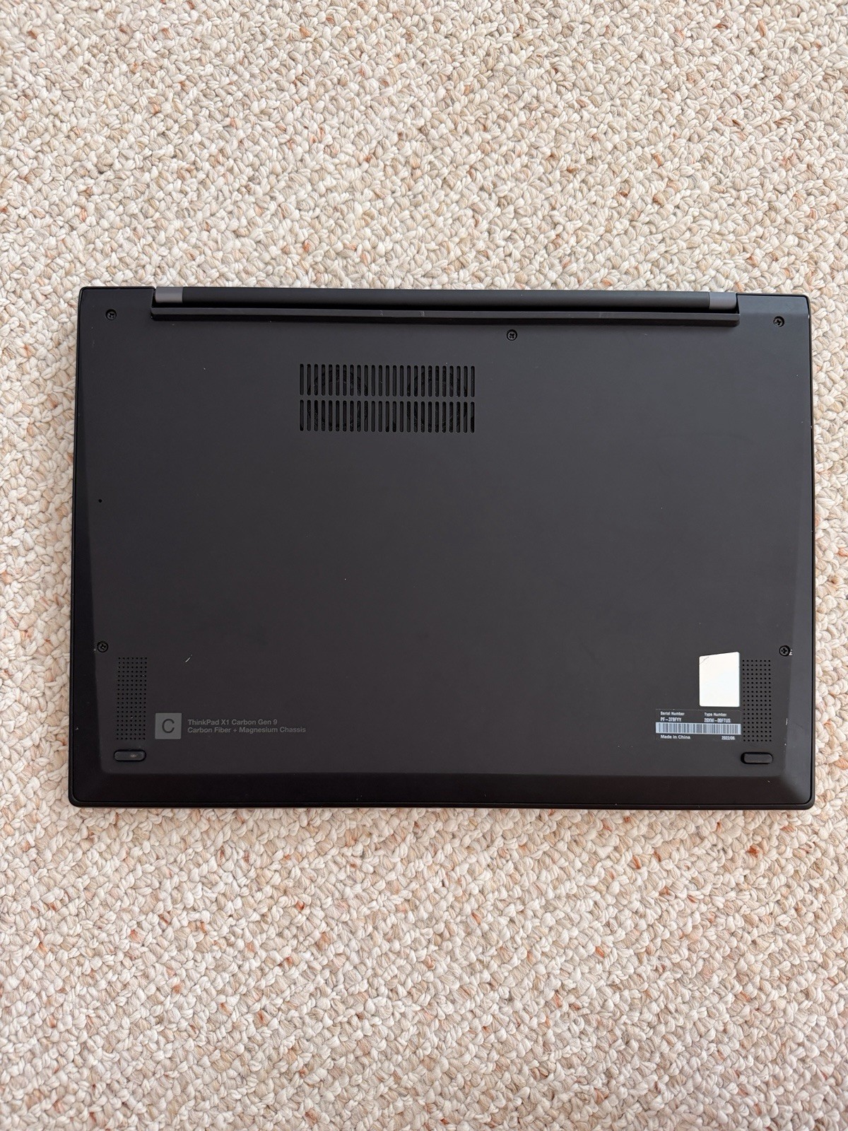 Lenovo ThinkPad X1 Carbon Gen 9 14″ i7 2.80GHz 16GB 512GB SSD Iris Xe Black