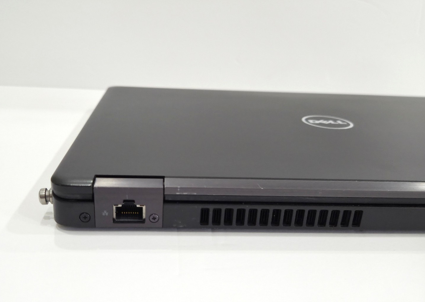 Dell Latitude 5480 Laptop – Intel Core i7-7600U – For Parts – No HDD/RAM/Wi-Fi