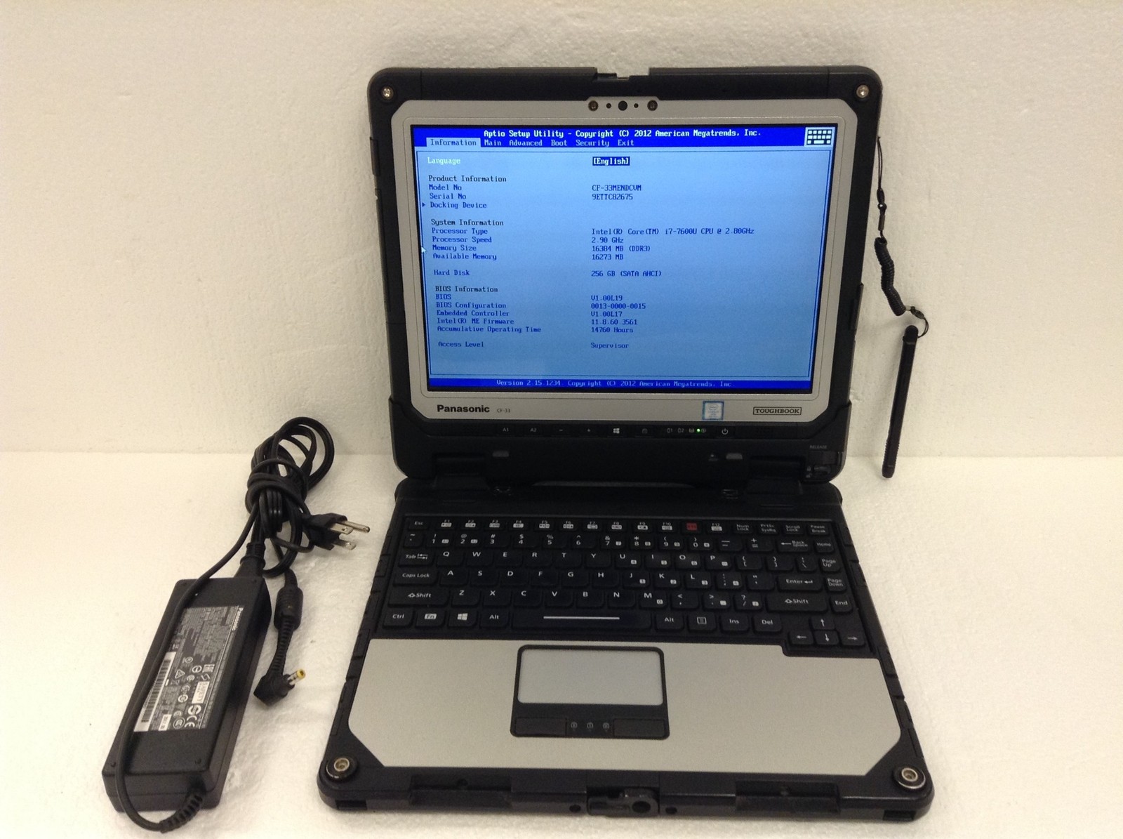 Panasonic Toughbook CF-33 MK1 i7-7600U 16GB 256GB SSD Touch, 2x Battery, 14K HRS