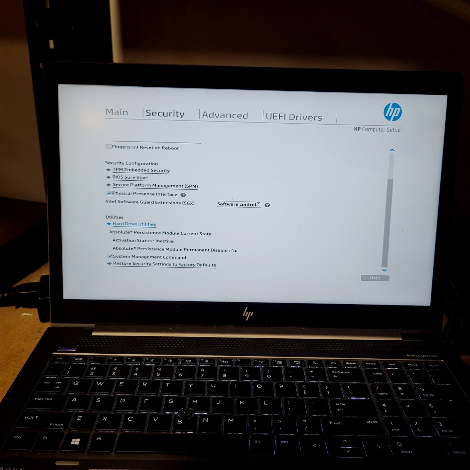 Dark Spot HP ZBook 15u G6 Laptop Intel i7-8565U 1.8GHz 8GB 256GB SSD