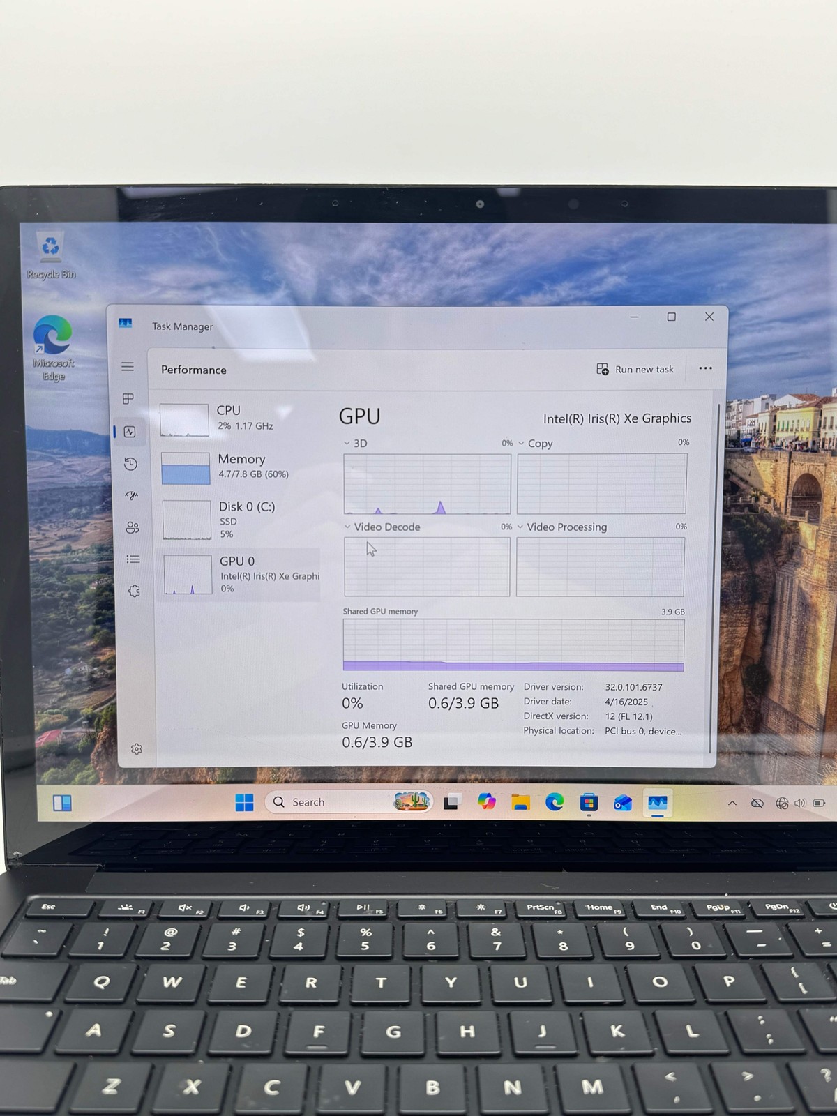 Microsoft Surface Laptop 4 1951 13.5″ i5-1145G7 8GB 512GB Cracked Screen For Par