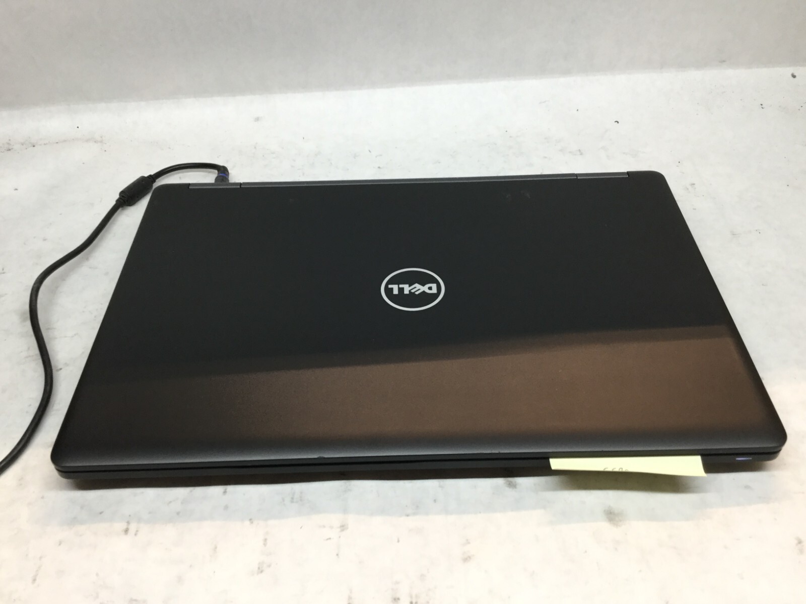 Dell Latitude 5570 15.6″ i5-6300U 2.4Ghz 8GB RAM 128GB SSD Win 11 Pro