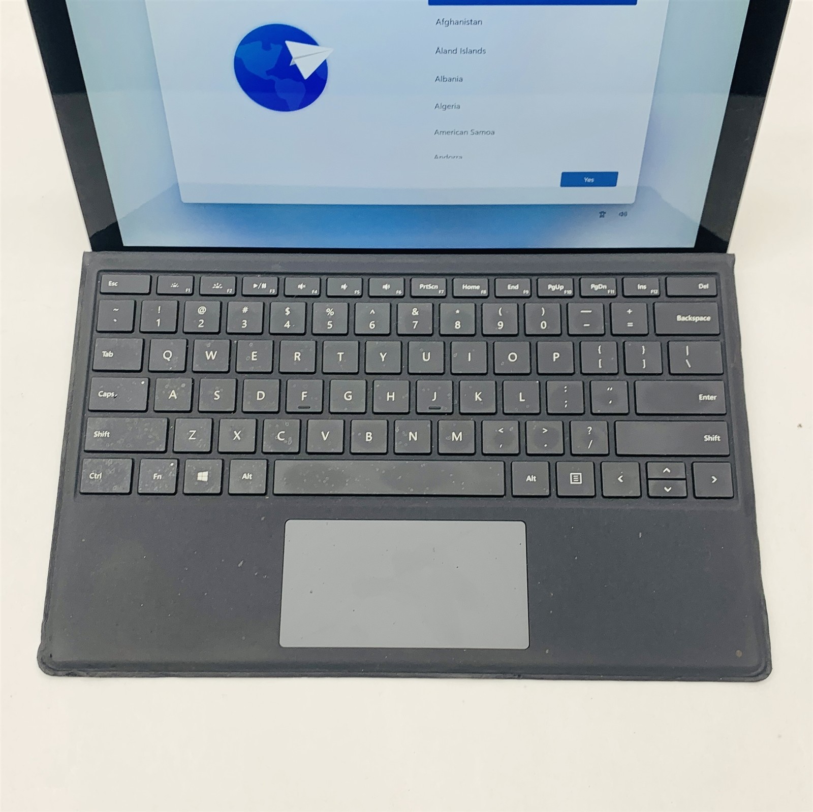 Microsoft Surface Pro 4 1796 12.3″ i7-7660U 2.5GHZ 8GB RAM 256GB NVMe Win 11 PC
