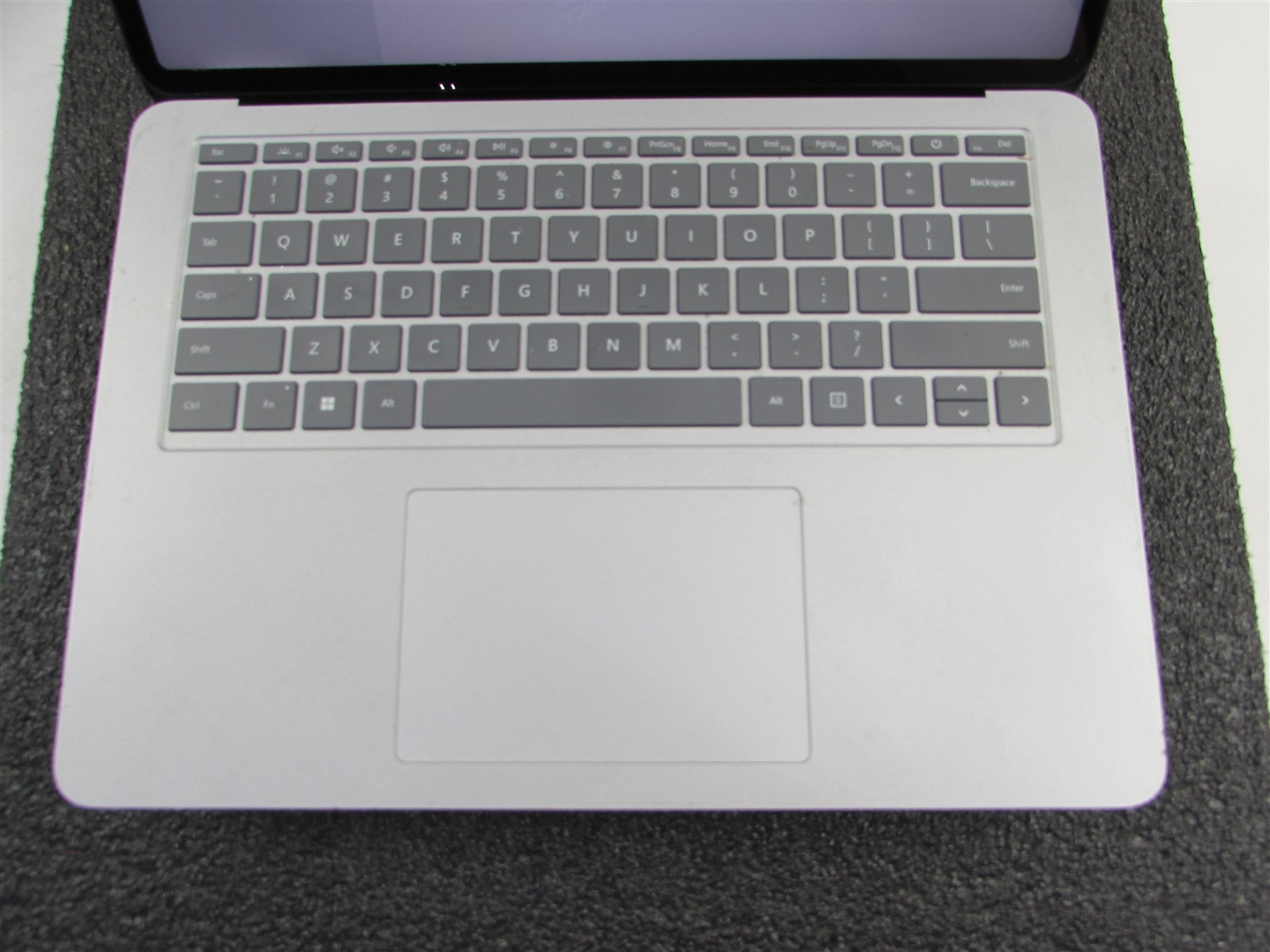 Microsoft Surface Laptop Studio 1964 i7-11370H 1TB SSD 32GB RTX A2000 *No A/C*