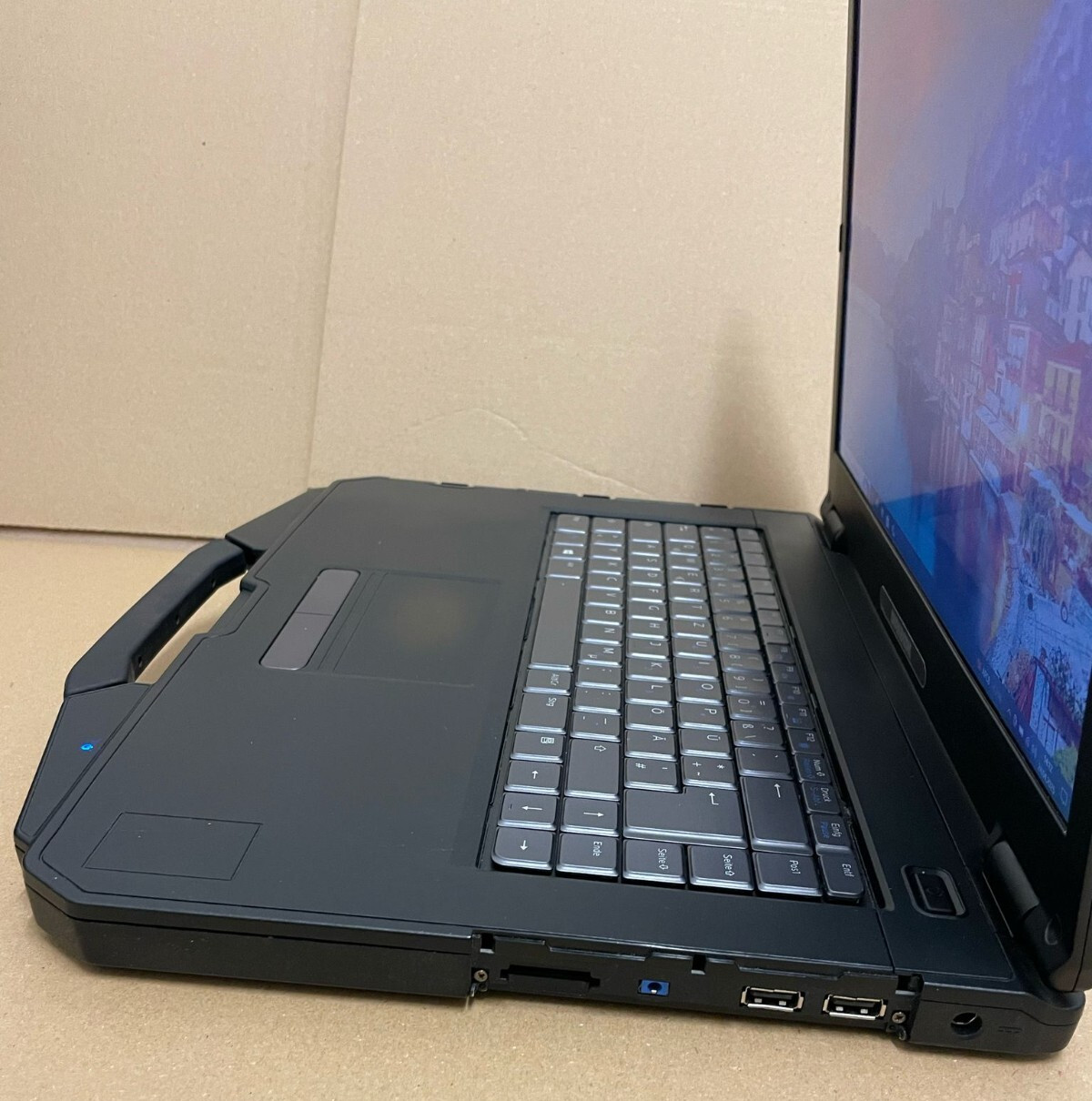 Notebook Rugged Industrial Durabook S15AB, Nernes and Lightweight Class