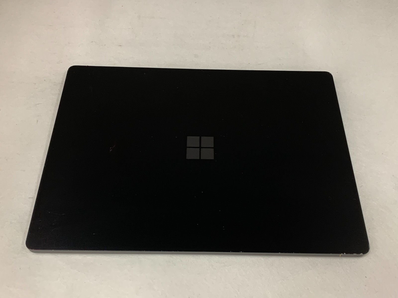 Microsoft Surface Laptop 4 i5-1145G7 2.6GHz 16GB 128GB NVMe W11P Mod. 1951