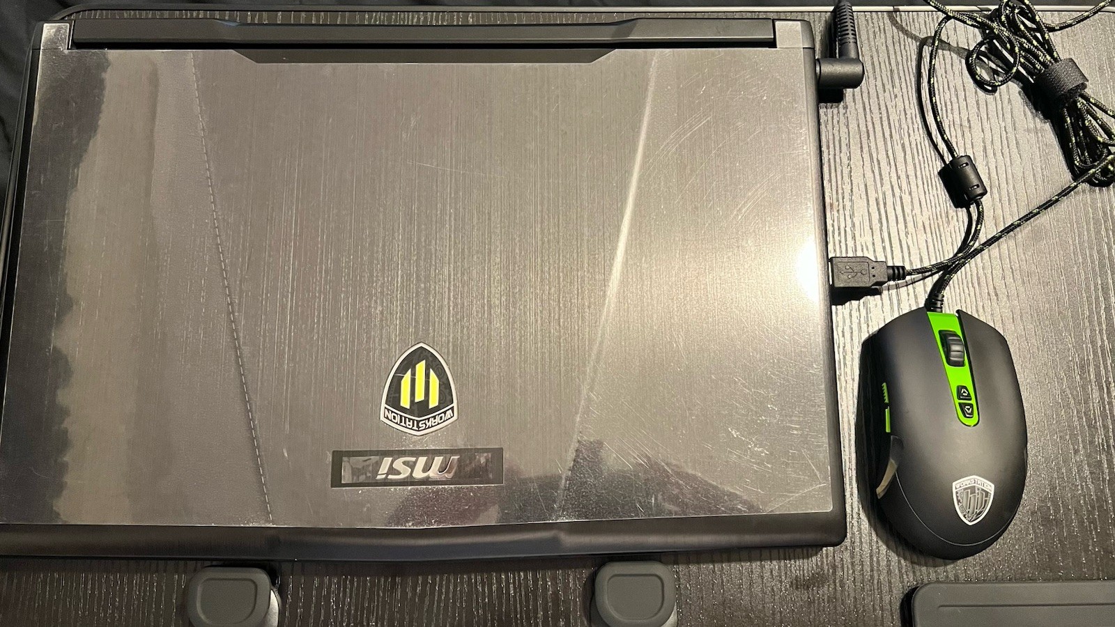 MSI WE63 8SJ-233
