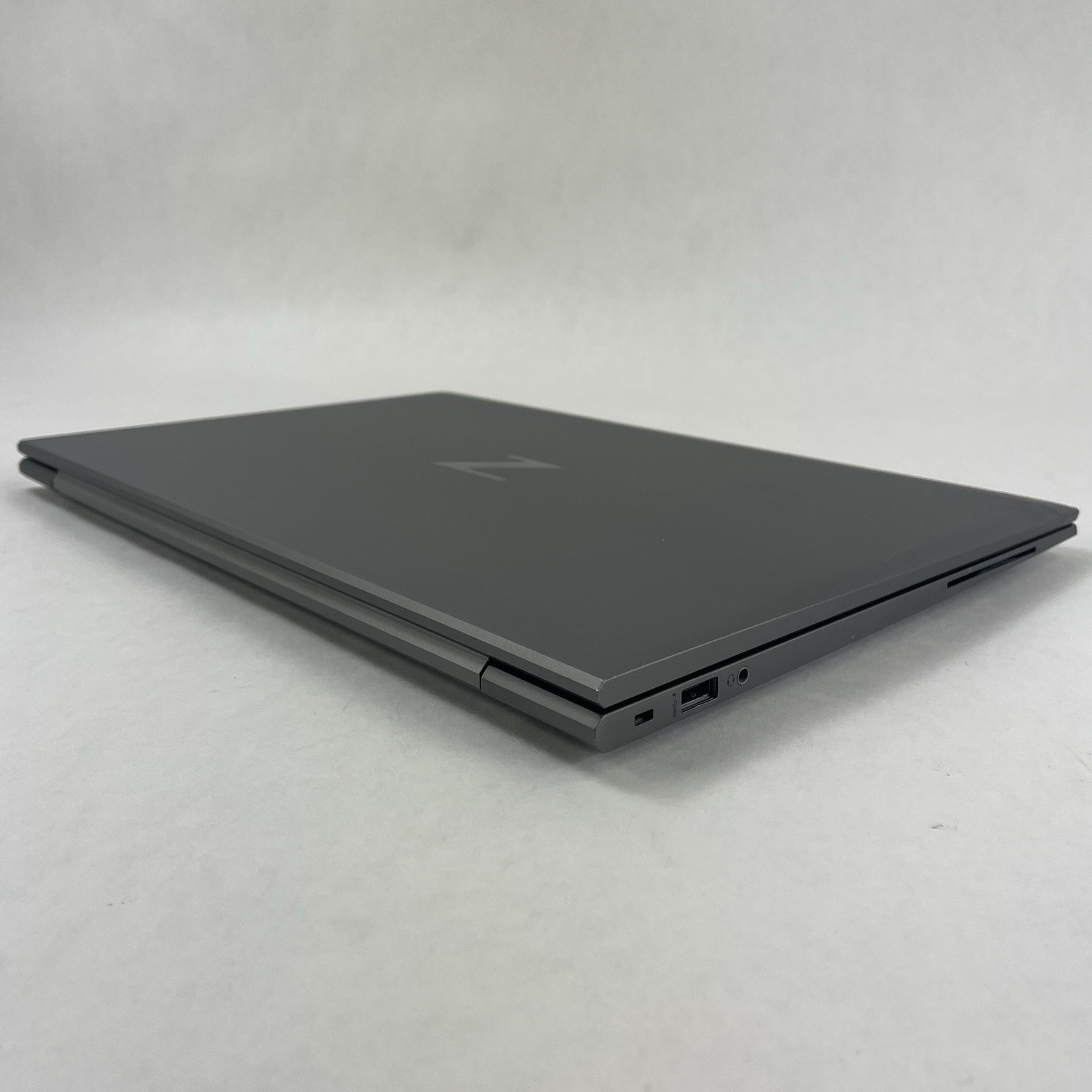 HP ZBook FireFly 15 G8 15.6″ i7-1165G7 2.80 GHz 16 GB RAM No SSD/OS/AC