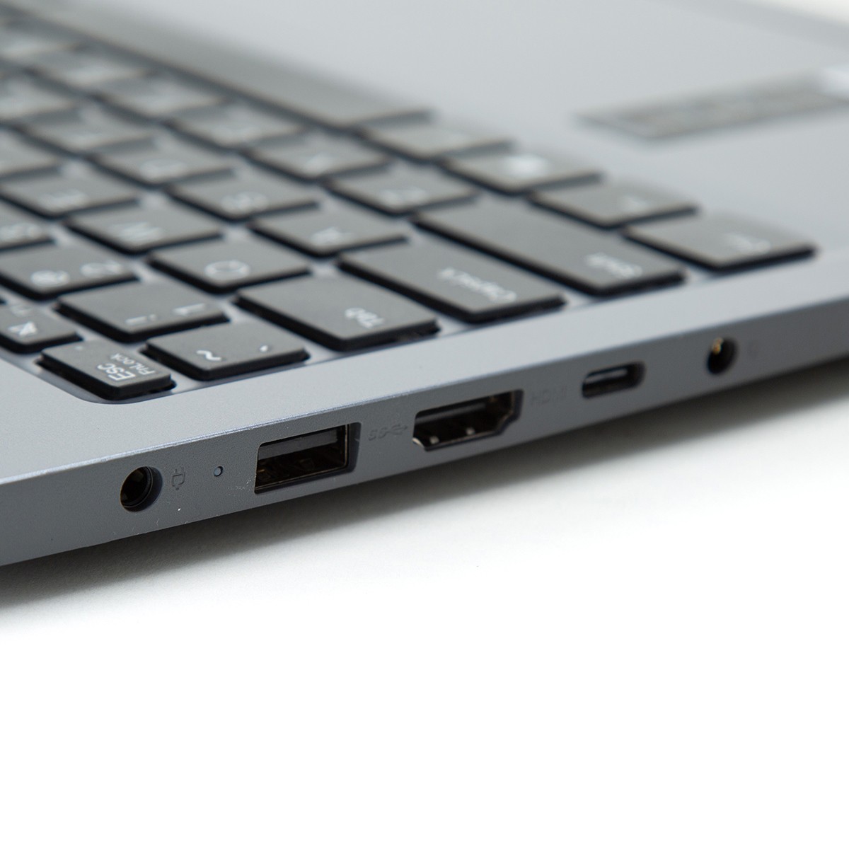 Lenovo IdeaPad Slim 3 15IAN8 15.6″ Full HD Laptop – Arctic Gray SKU#2008939