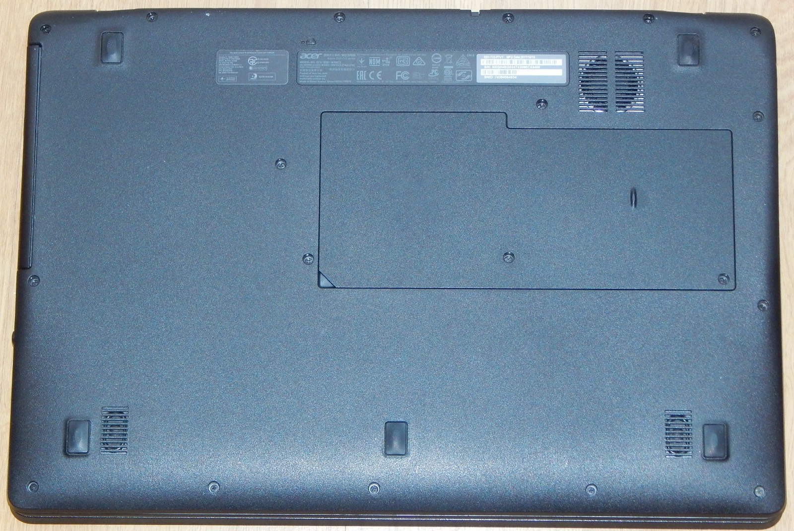 17.3″ Laptop Notebook Acer Aspire ES 17 Intel N4200 4GB RAM 256GB SSD DVD Win 10