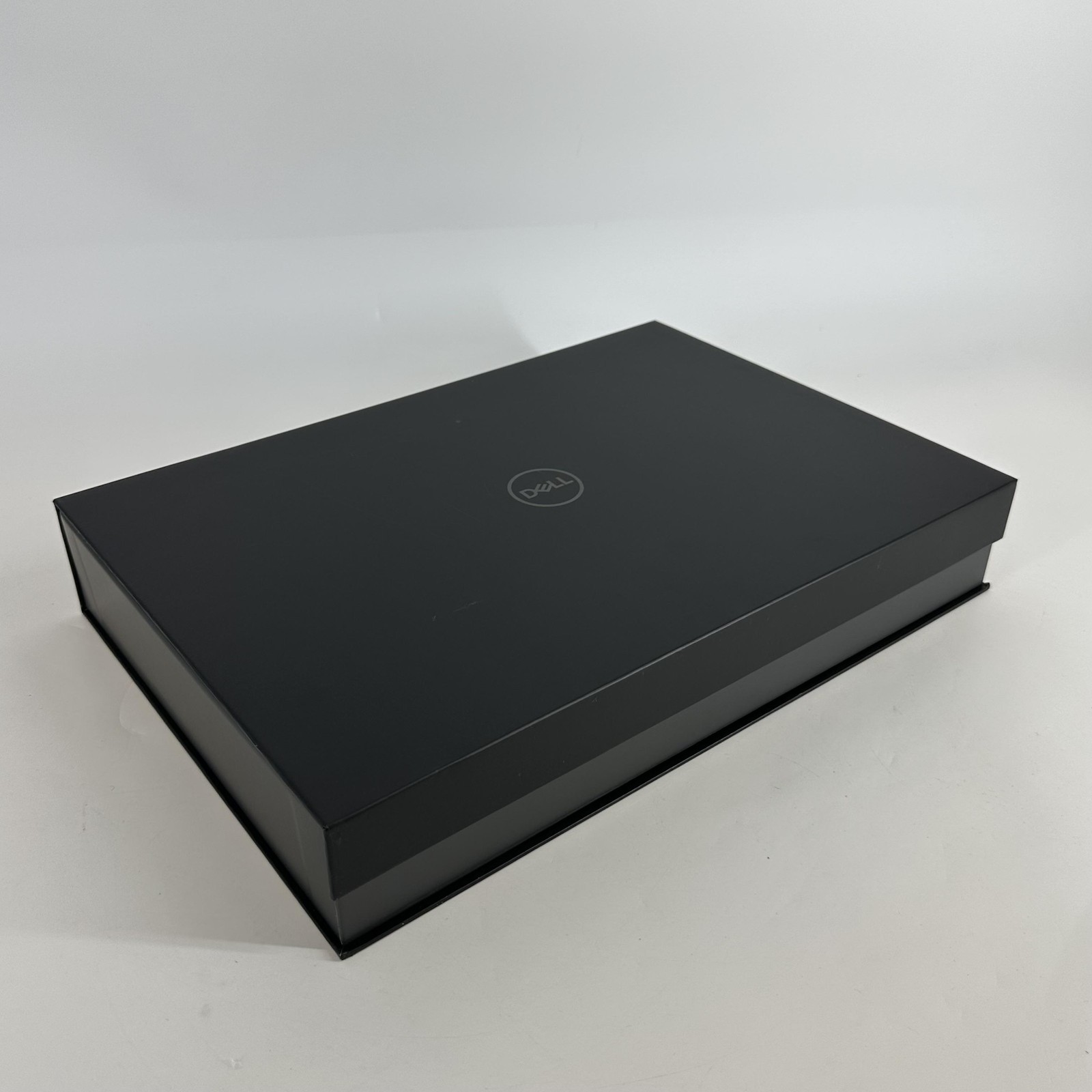 Dell XPS 17 9730 UHD+ TOUCH 2.4 GHz i7-13700H 32GB 1TB SSD RTX 4070 Excellent