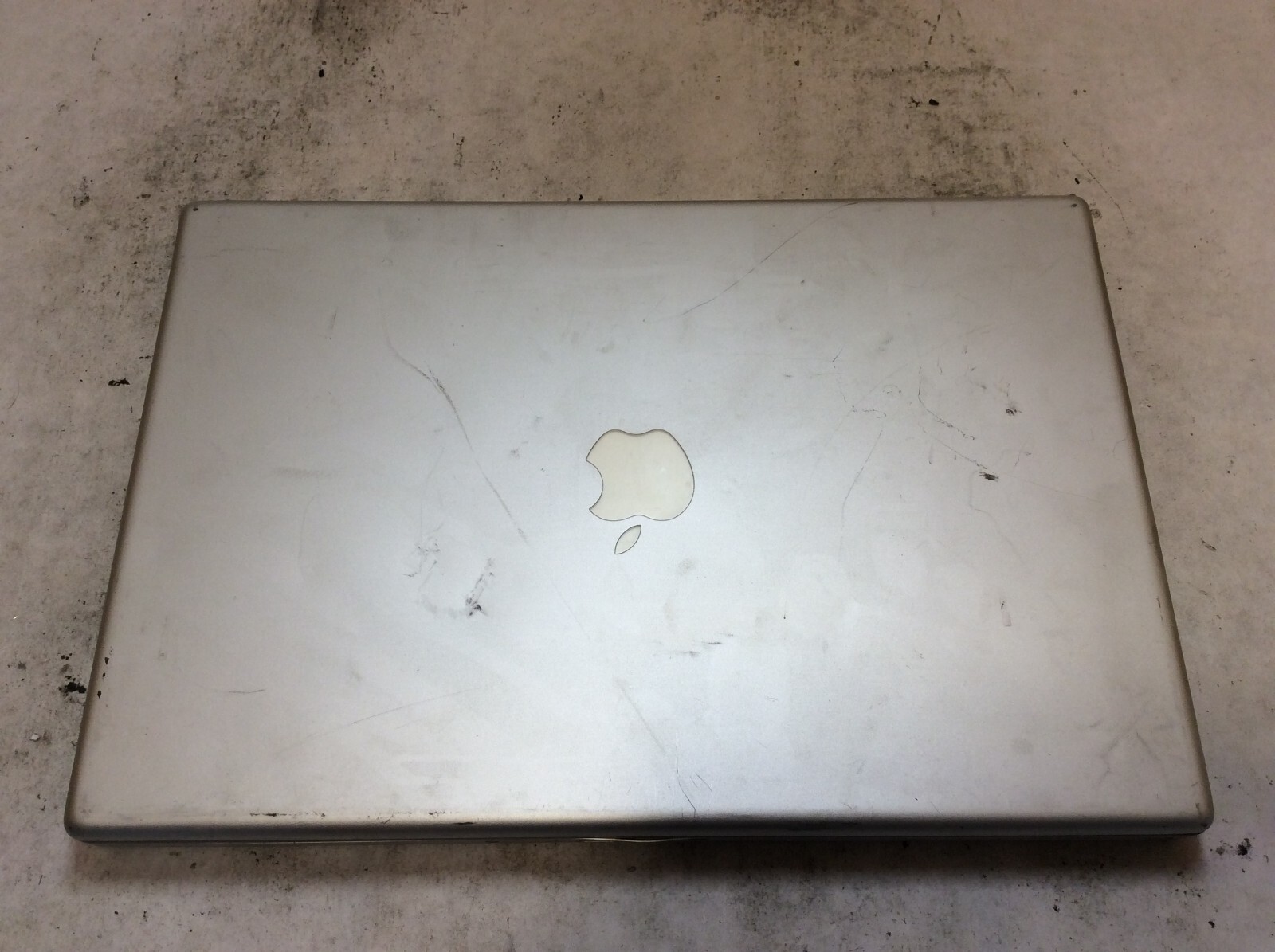 MacBook Pro 3,1 Mid 2007 Laptop 15″ Intel Core 2 Duo 2.4GHz READ DESCRIPTION-PP