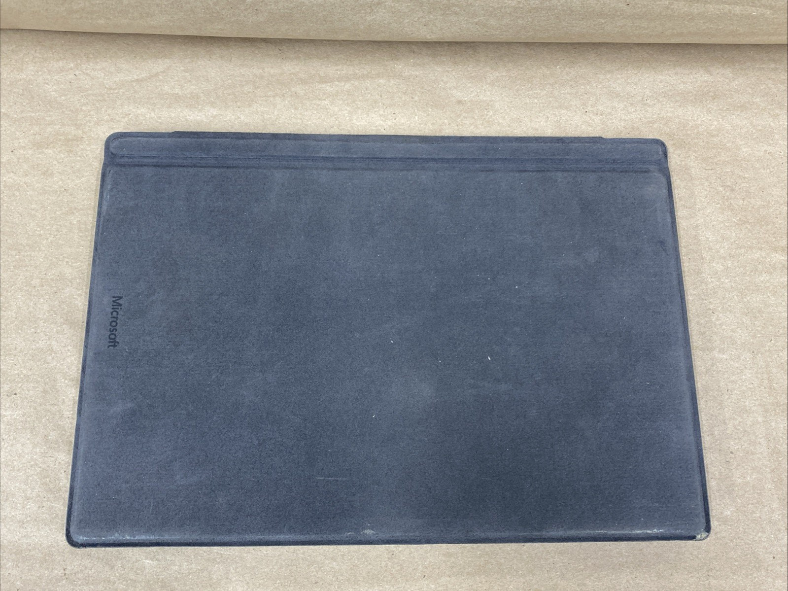 Microsoft Surface Pro4 – 12″ 2736*1824 – i5-6300U – 4GB – 128GB SSD – Win 10 Pro