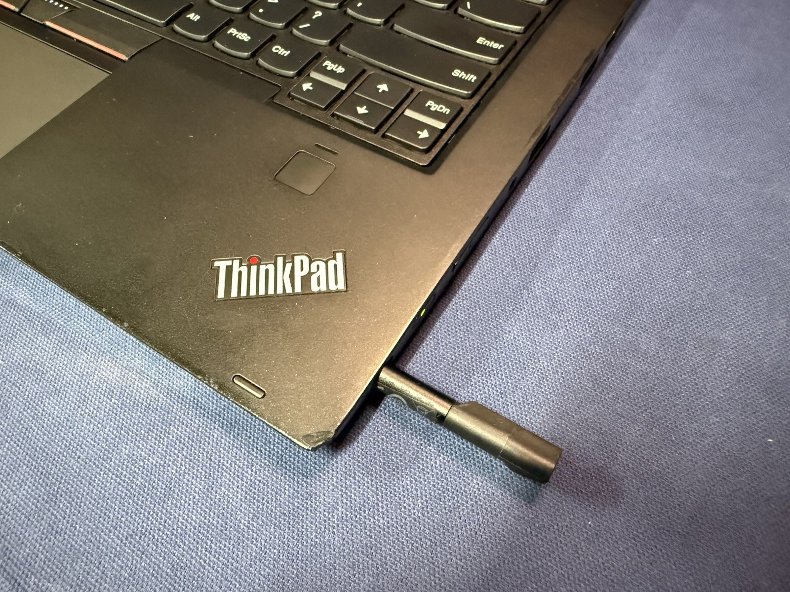 Lenovo ThinkPad X1 Yoga 1st Gen 14″ 2-in-1 Touch i7-6600U 16GB 512GB SSD Win 11