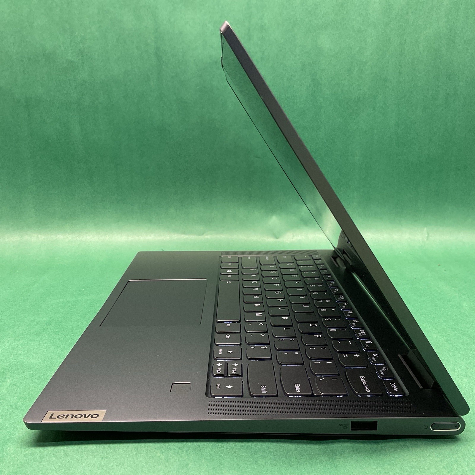 Lenovo Yoga 7 14ITL5 – Broken Screen – Powers On – NO HARD DRIVE- Untested