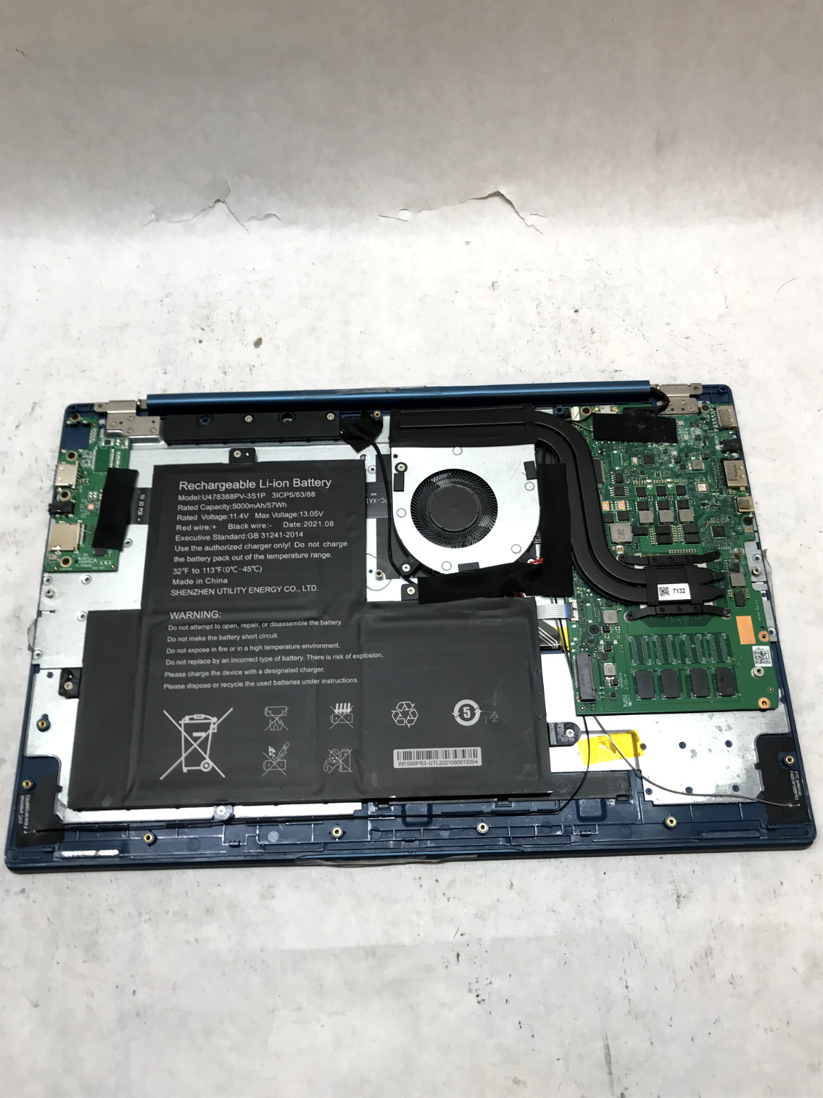 Gateway gwtn156-12bl 15.6″ Ryzen 3 3250U 2.6GHz 4GB RAM NO SSD/OS POWER DEAD -DW