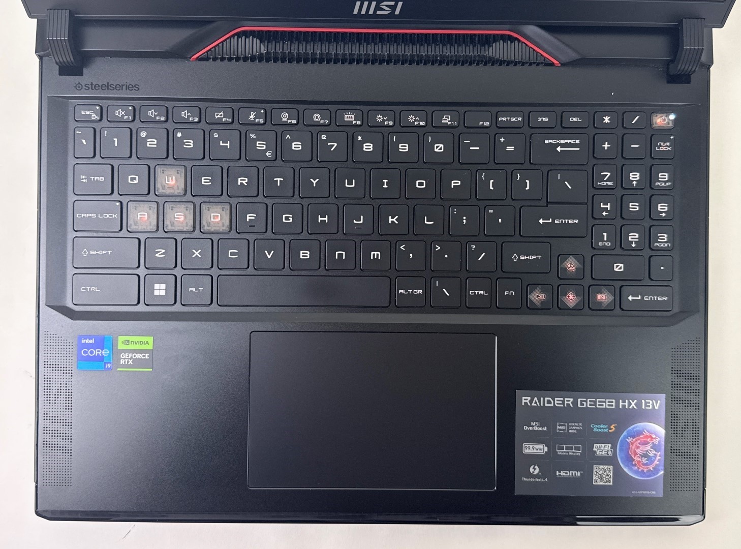 MSI Raider GE68HX 16″ 1920×1200 144Hz i9-13950HX 8GB 1TB SSD W11H – No RTX