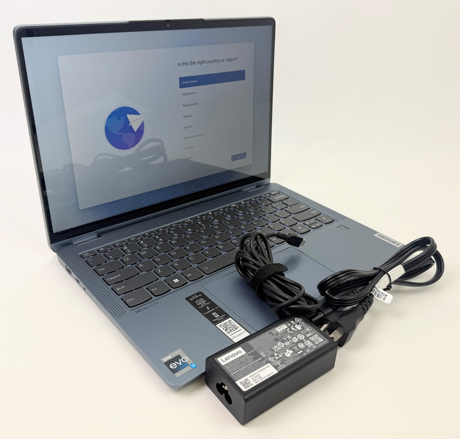 Lenovo Flex 7i 14″ 2240×1400 Touch i7-1355U 16GB 512TB SSD W11H 2in1 – Dents