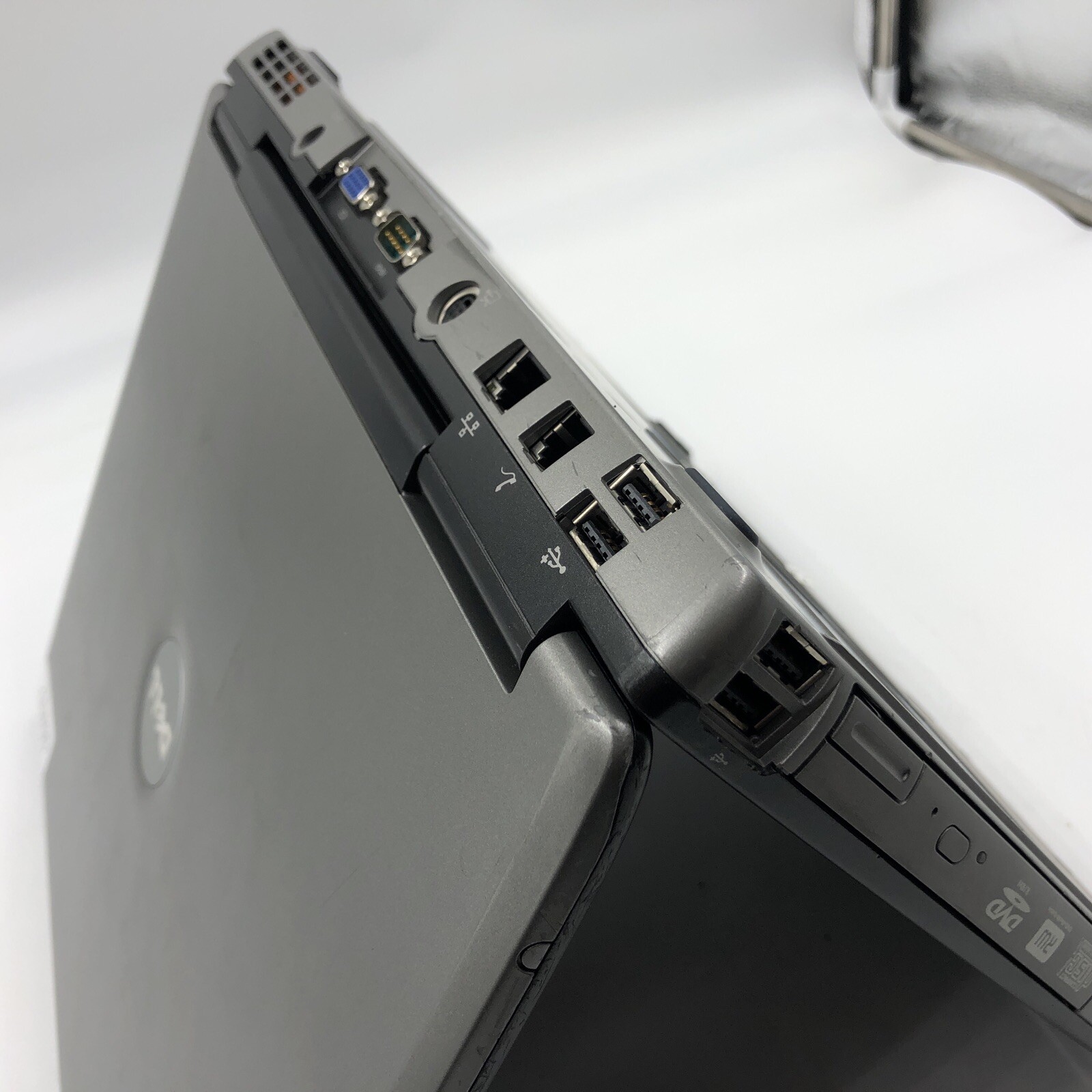 Dell Latitude D520 C2D T5550 1.66GHz Unknown RAM/HDD/OS NO CADDY (FOR PARTS)