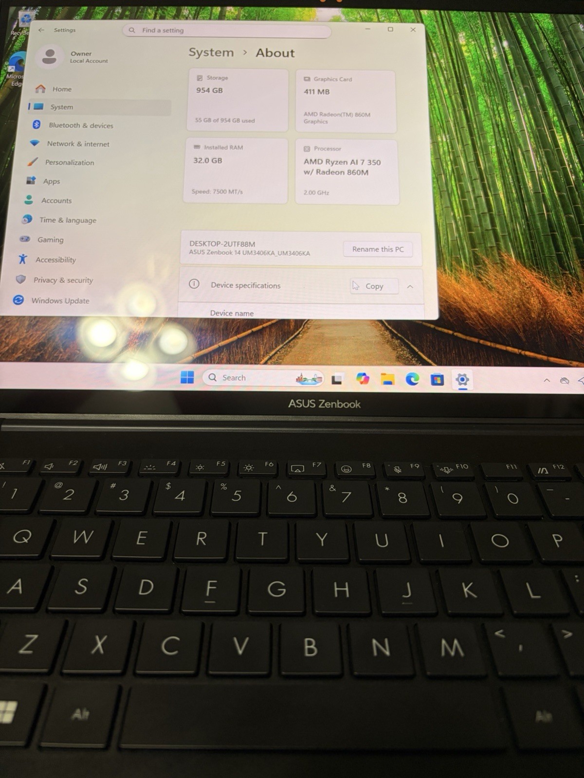 Asus Zenbook 14 UM3406K 14″ Ryzen AI 7 350 2.0GHz 32GB RAM 1TB SSD