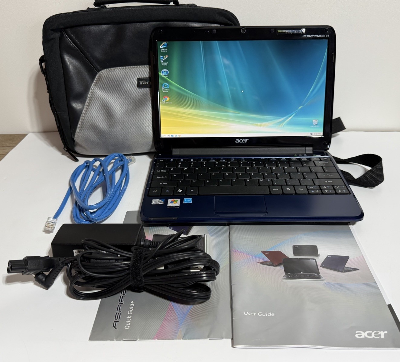 Acer Aspire One Netbook Blue 10.1″ Intel Atom 2GB RAM 80GB HDD Windows 7 Case