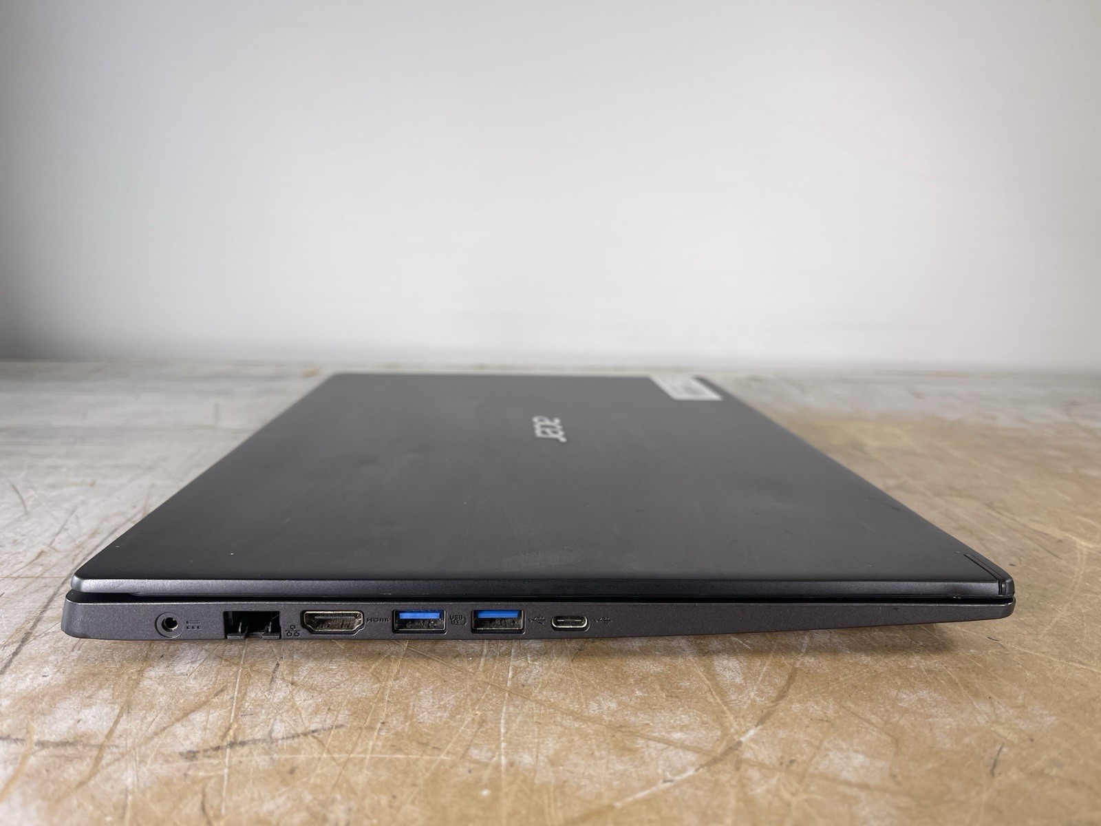 ACER ASPIRE 5 A515-55T-54BM i5-1035G1 @ 1.00GHz, 4GB RAM, NO HDD/OS – (PARTS)