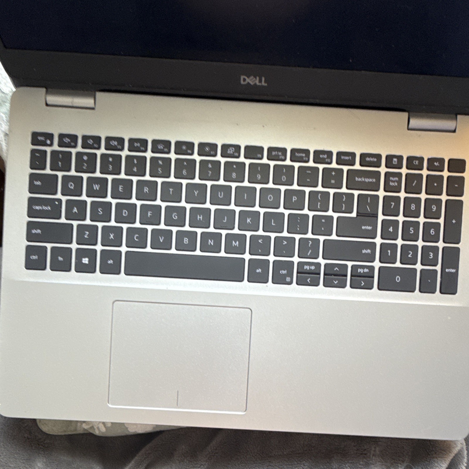 Dell Inspiron 15.3″ Silver Laptop i5 10th Gen 8GB RAM 256GB SSD FHD