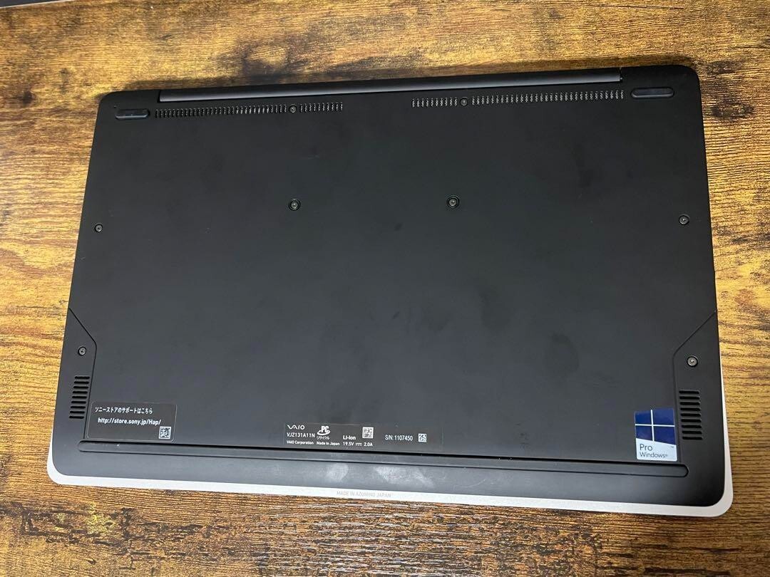 Sony Vaio Z Clamshell Type Silver Laptop PC VJZ131 RAM:16GB SSD:1TB i7-6567U