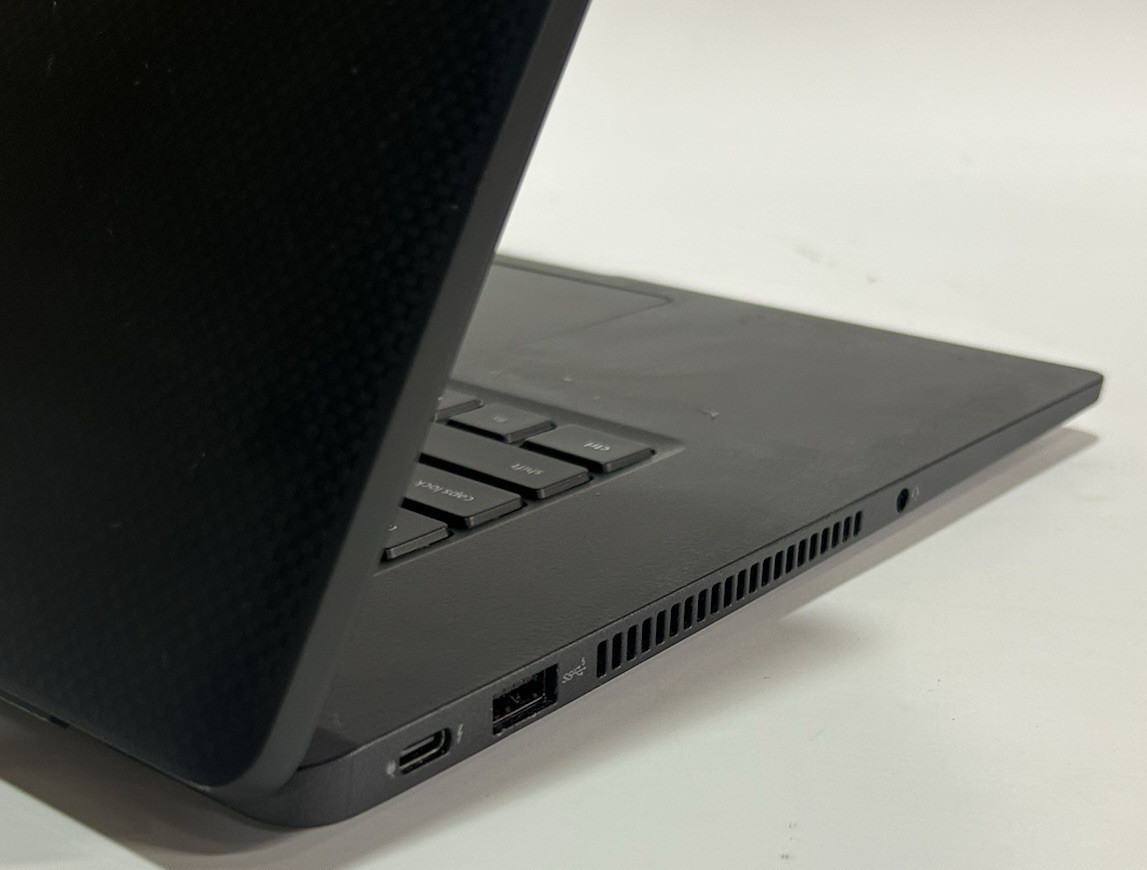 Dell Latitude 7530 15.6″ i7-1255U @1.70GHz | 16GB RAM | 256GB NVMe | W11P | READ