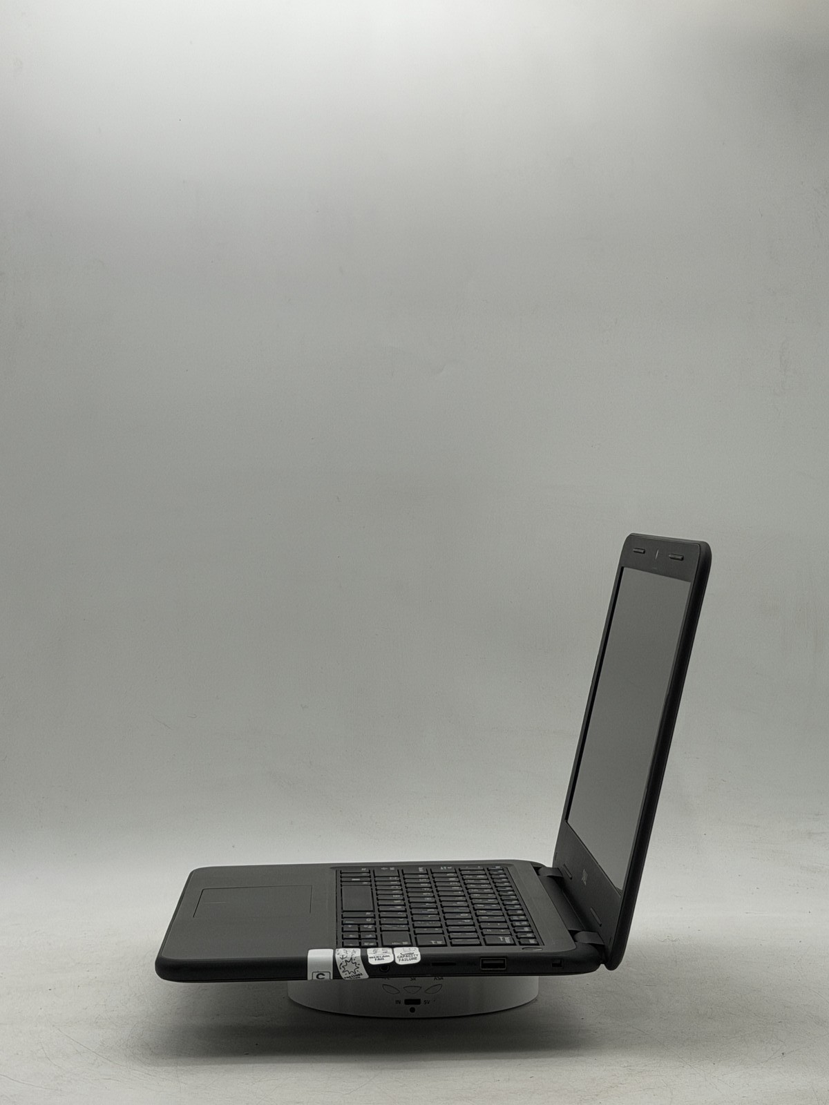 Dell Latitude 3310 13.3in i5-8265U 8GB 128GB NO OS *READ*
