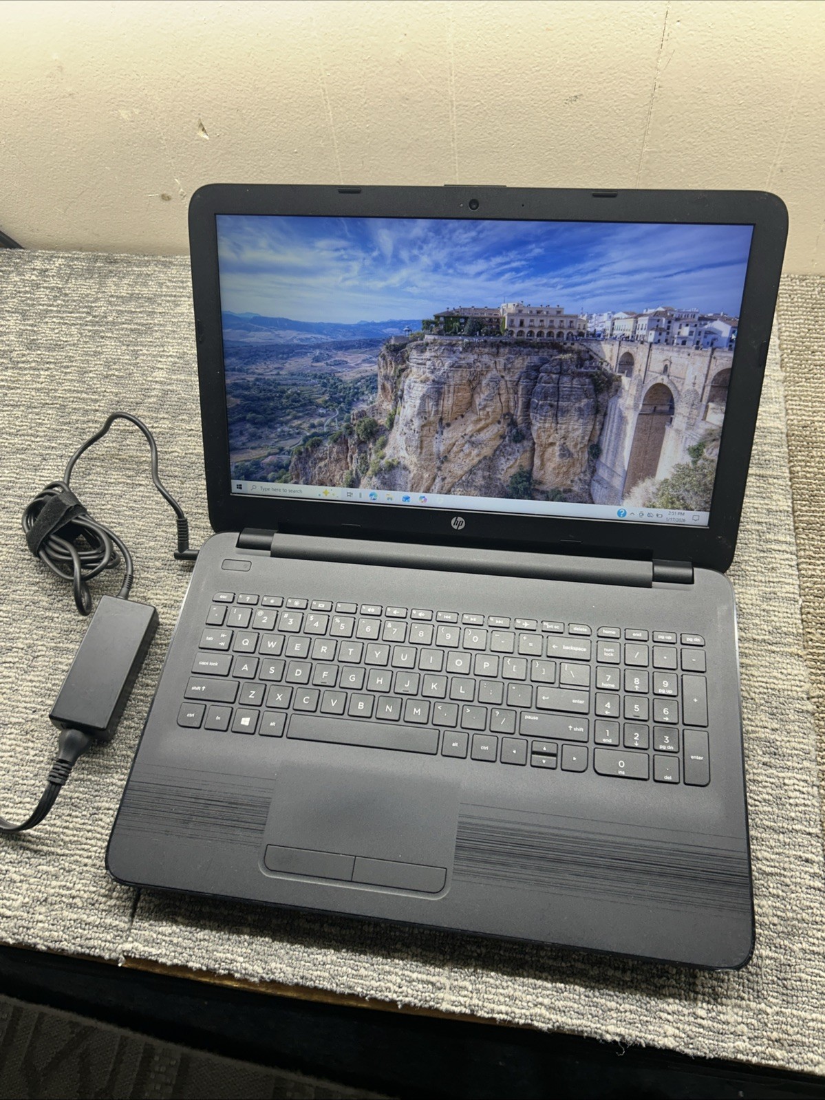 HP Notebook 15.6” – 15-ba018wm AMD E2-7110 Quad-Core APU, 4GB RAM 014912