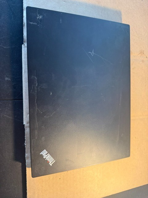 Lenovo ThinkPad E490 i5-8265U NO RAM NO O/S (No Charger Included)