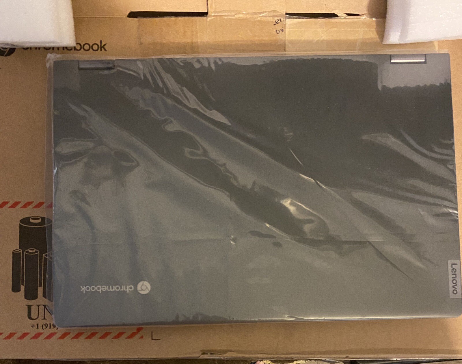 Lenovo Chromebook Flex 5 13″ Laptop 13.3″ Graphite Grey FHD Touch Display