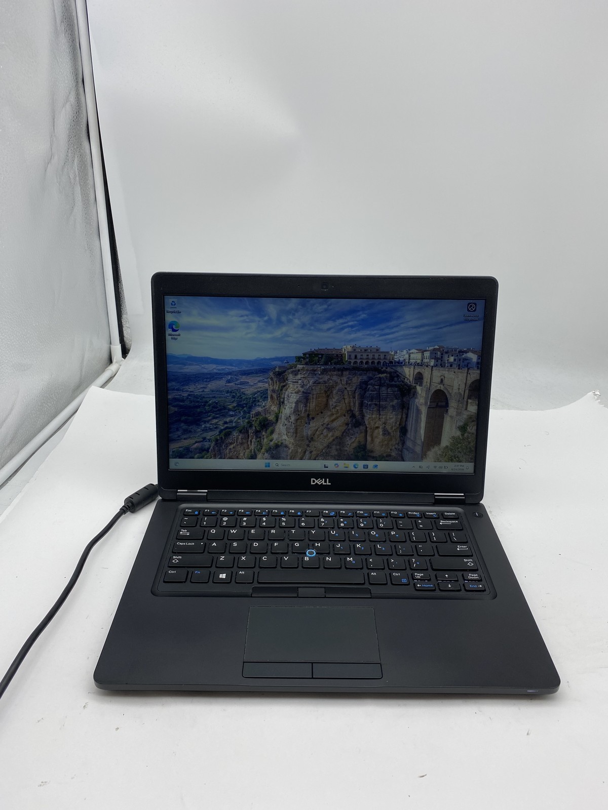 Dell Latitude 5490 Laptop Intel Core i5 8350U 8GB RAM 256GB SSD Windows 11 Pro