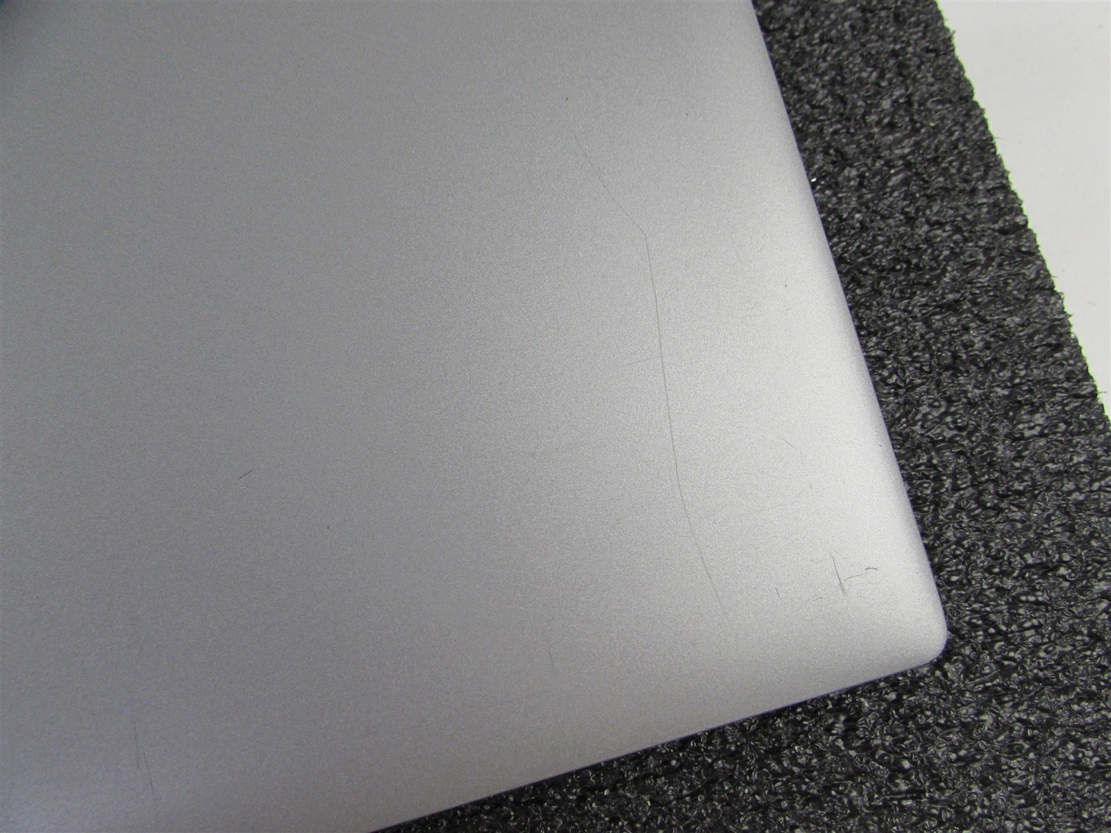 DELL PRECISION 3570 1920X1080 FHD CORE I7-1265U 512GB SSD 16GB RAM T550 NO O.S