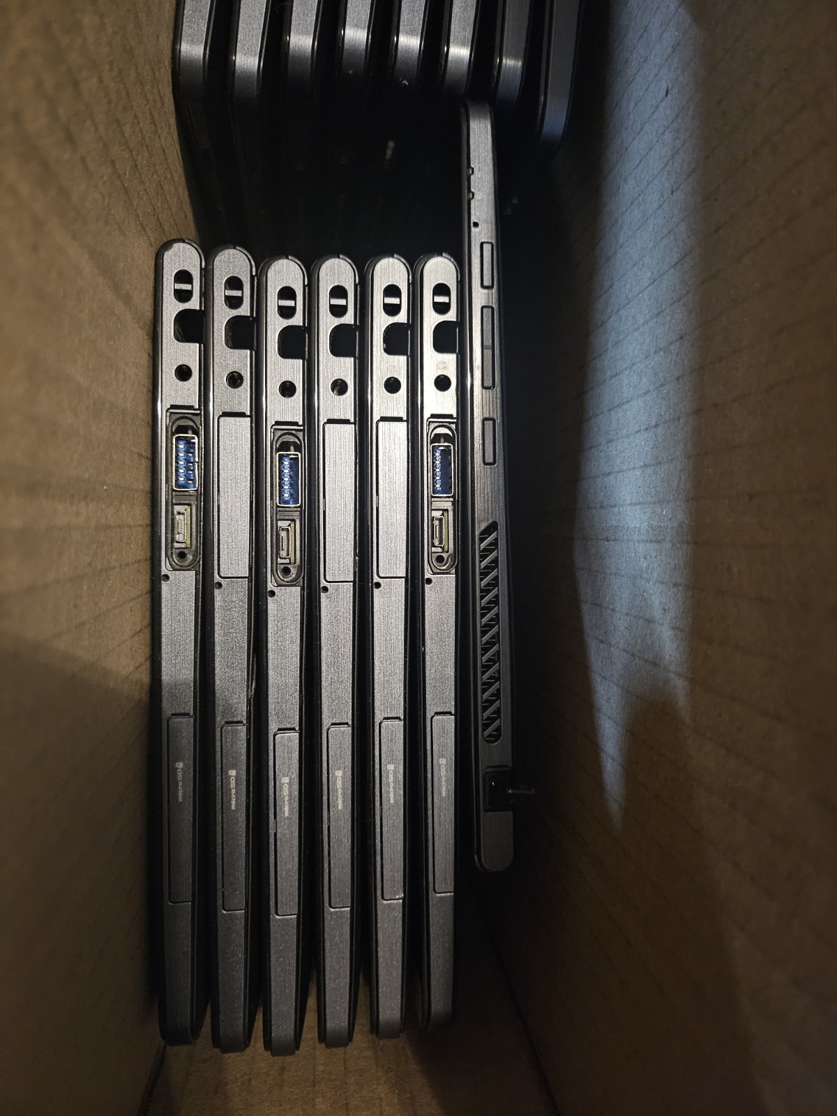 Fujitsu Stylistic Q704 Lot Of 16 8GB RAM No SSD