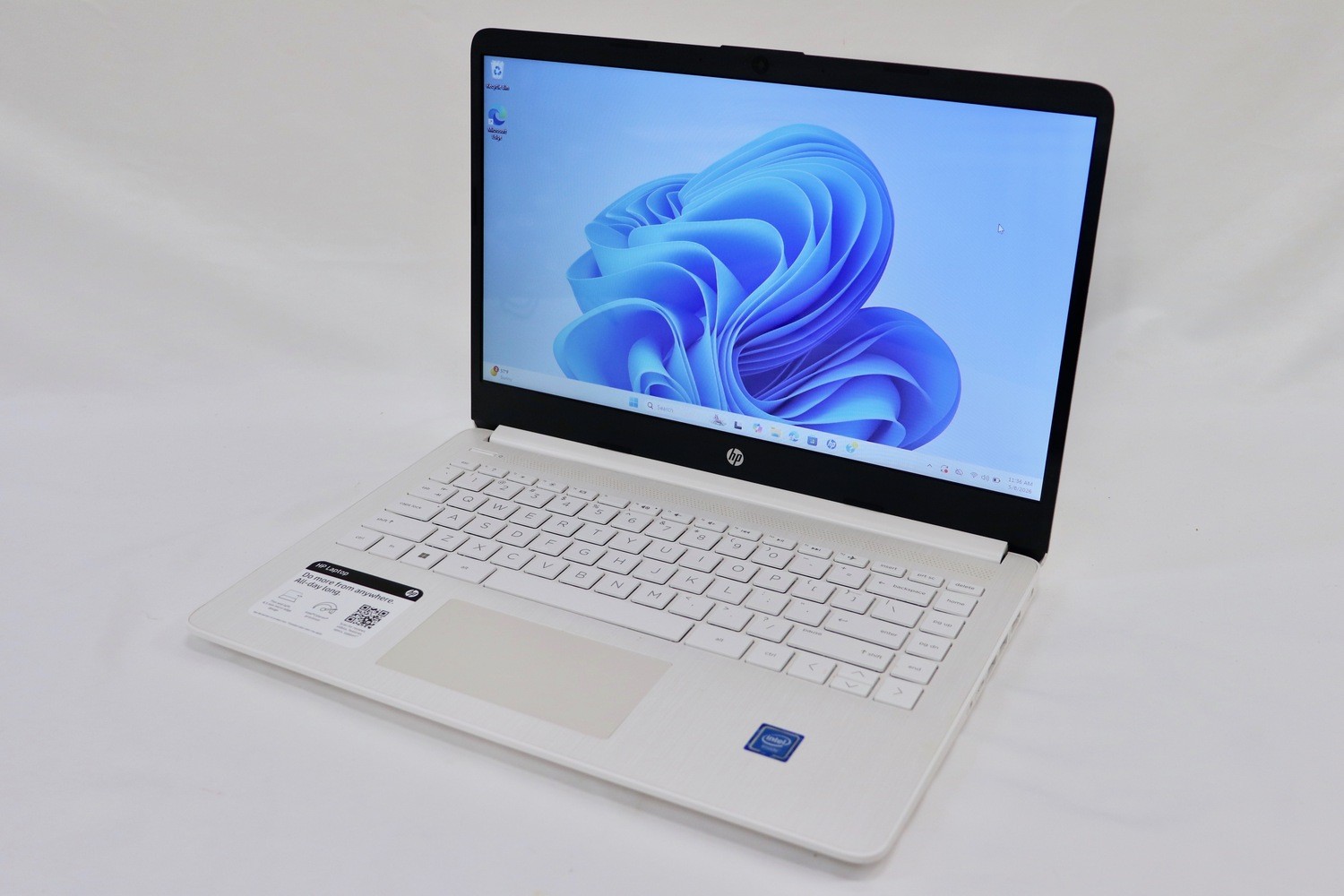 HP 14 Laptop 8GB 64GB SSD Celeron N4120 14″ Win11 Pro White dq0052dx