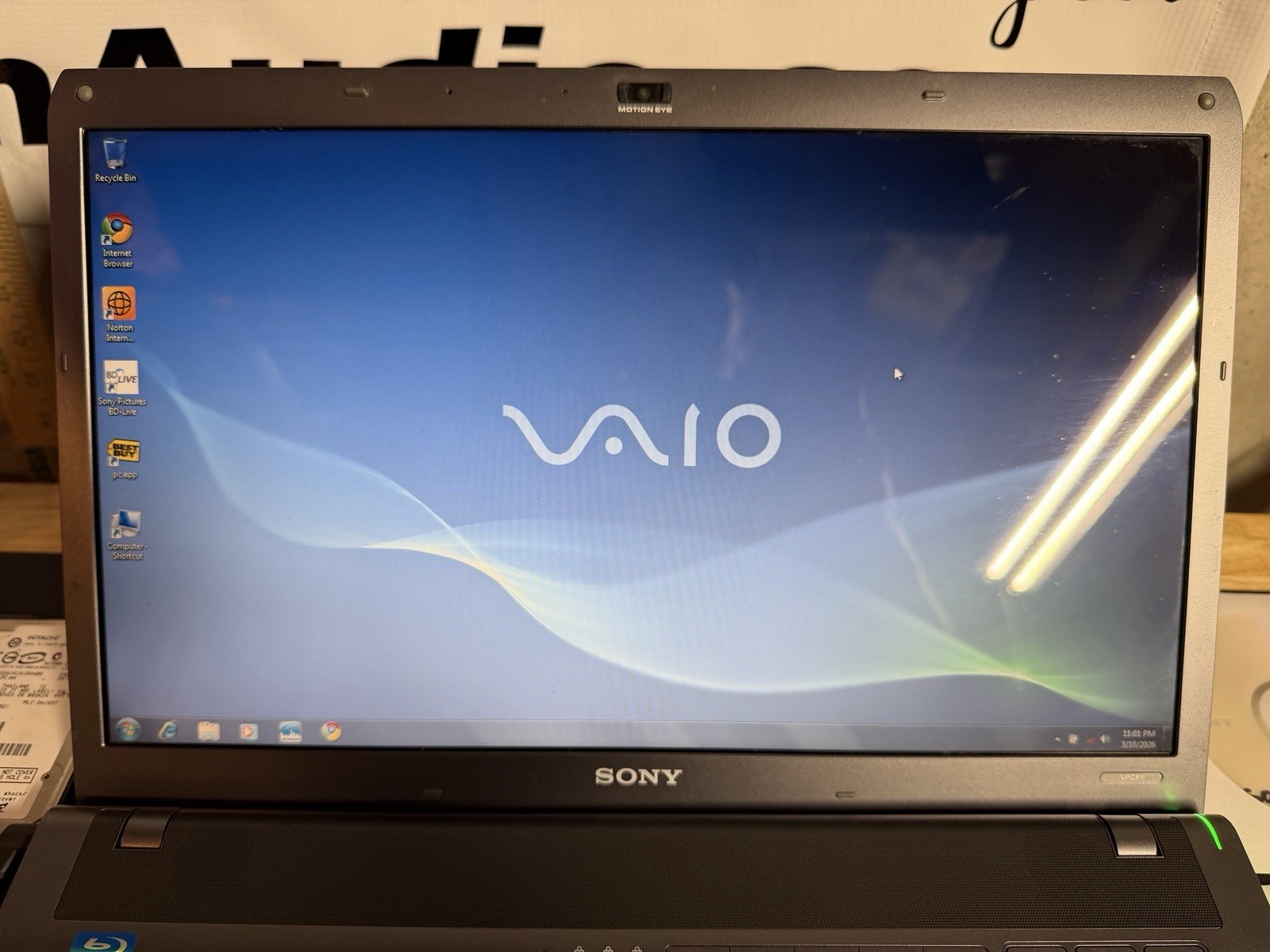 READ! Sony Vaio PCG-81115L Intel i7-720QM 1.73GHz 8GB 240GB SSD Blu-Ray Nvidia