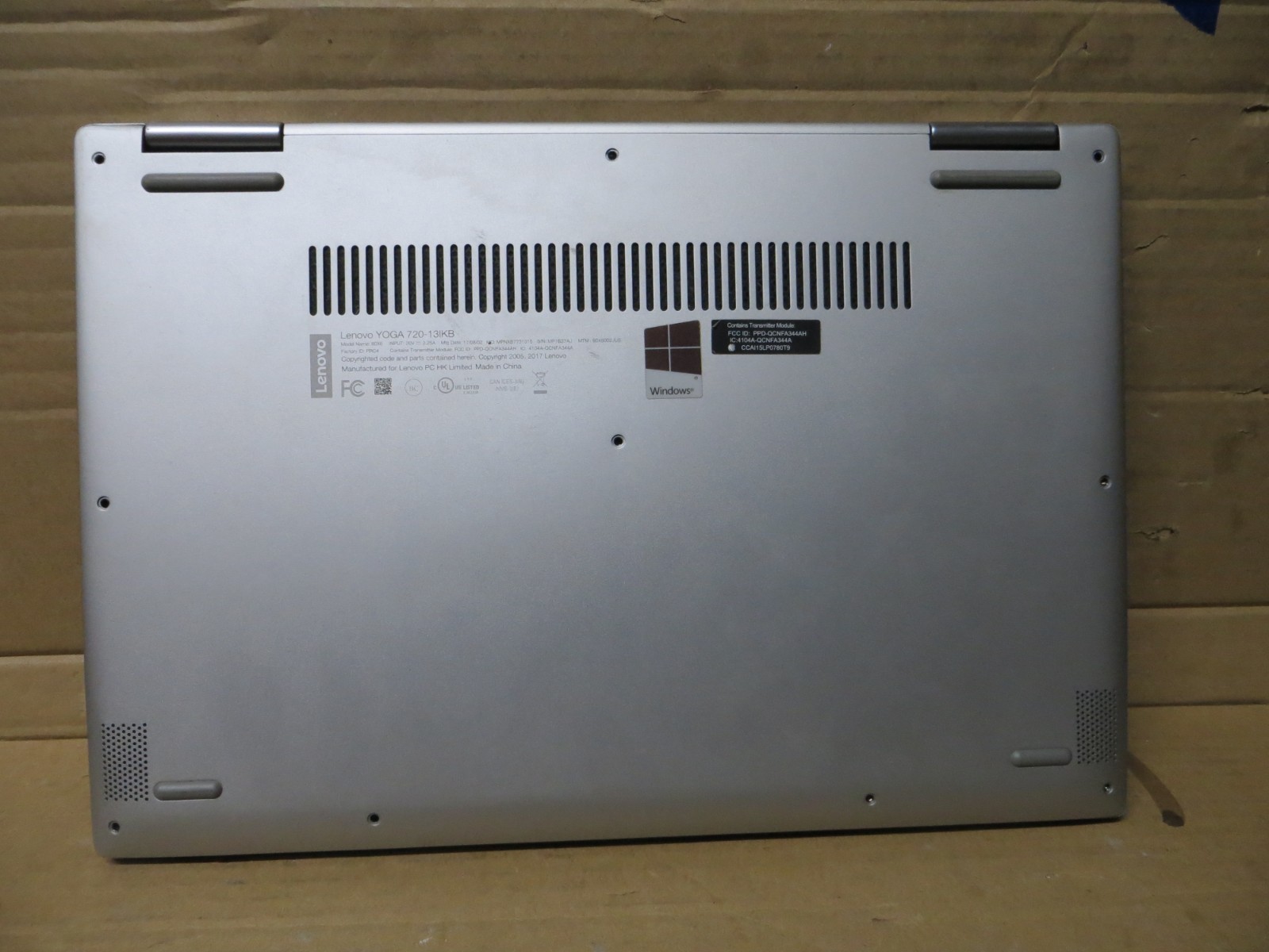 Lenovo Yoga 720-13IKB 2-in-1 Touchscreen i5-7200U 8GB RAM for Parts or Repair