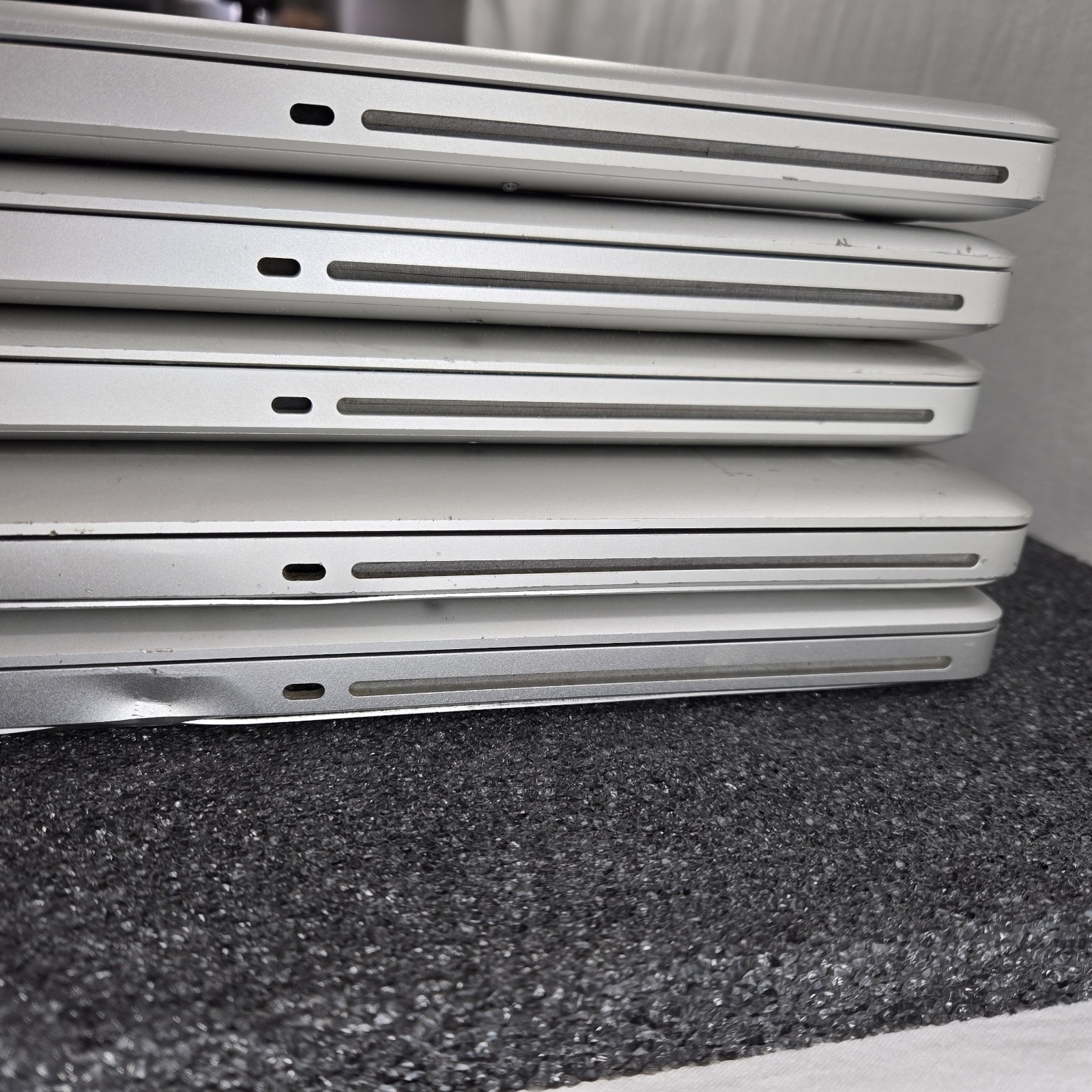 Lot of (5) Apple MacBook Pro A1278 / A1286 intel i5 – Mixed condition — PARTS