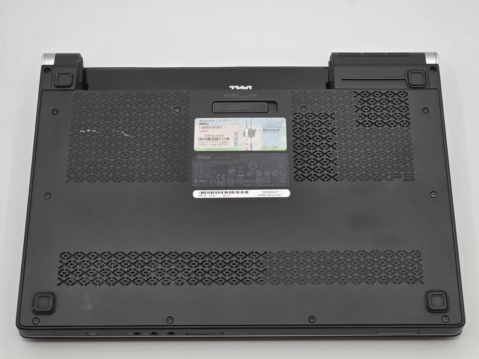 Dell Studio XPS M1340 13″ 2 DUO P8800 128GB 2GB W10 GeForce G210M Backlit DVD