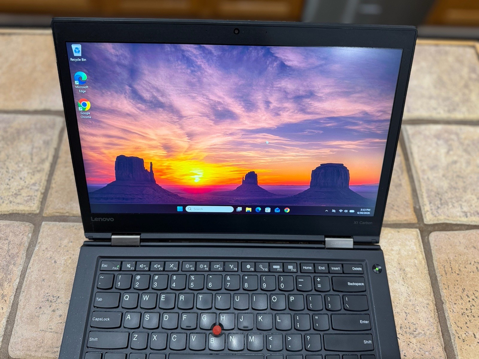 Lenovo ThinkPad X1 Carbon 4th Gen 14″ QHD i7 6600U 512GB SSD 16GB Ram W11 Pro
