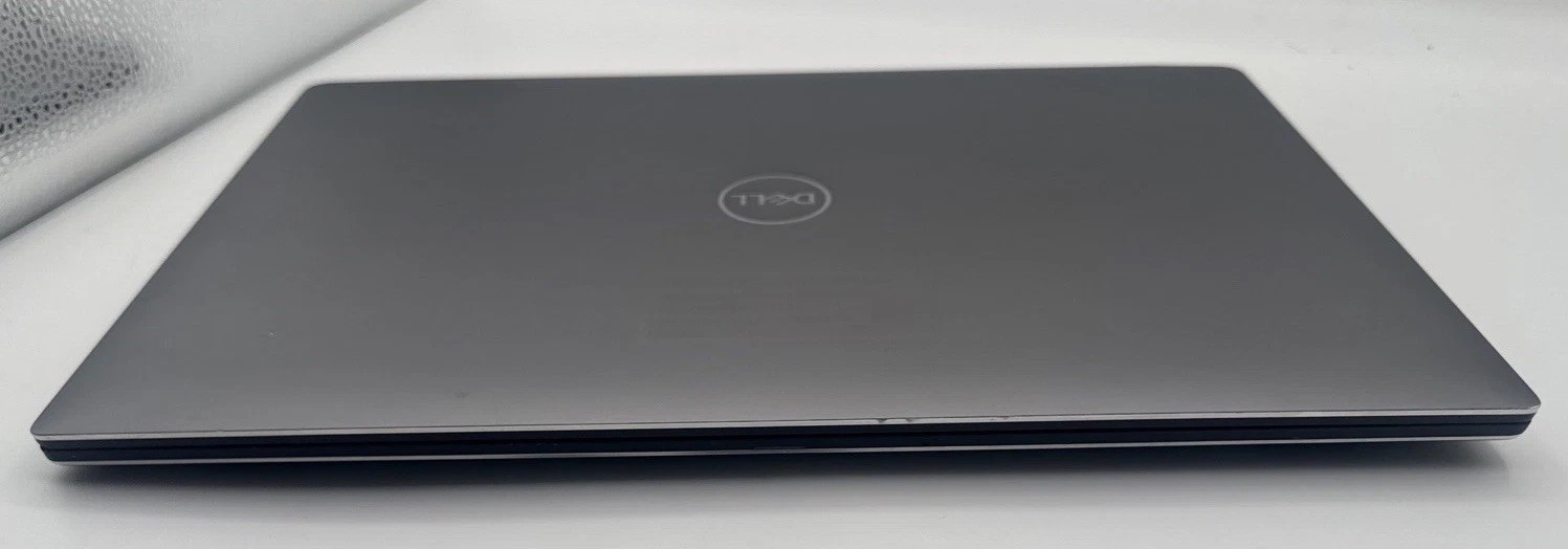 Dell Precision 5540 15.6” FHD i9-9980HK 32GB RAM 1TB SSD Win 11 Pro