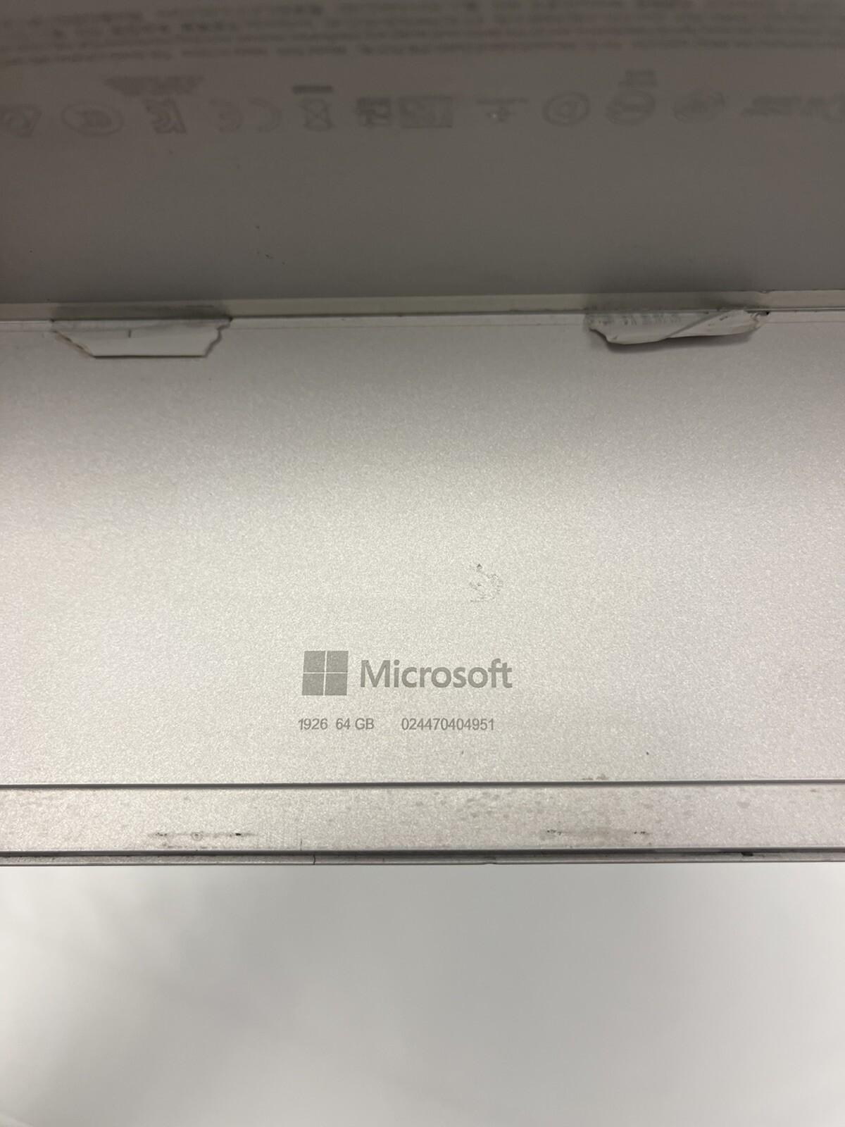 Microsoft 1926 Surface Go 2 10.5″ Pentium 4425Y @1.70Ghz 4GB Ram 64GB eMMc (5)