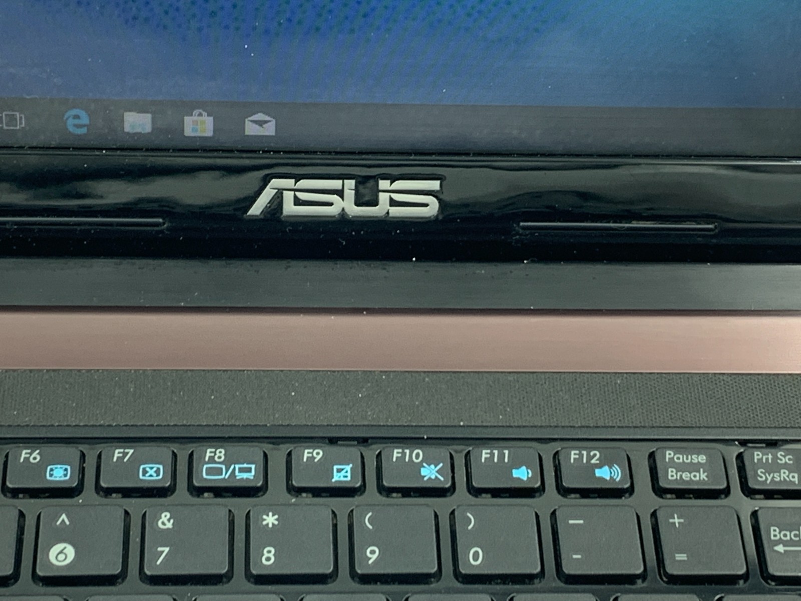 ASUS K53S 15.6″ Intel Core i7 Processor Windows 10 8 GB RAM