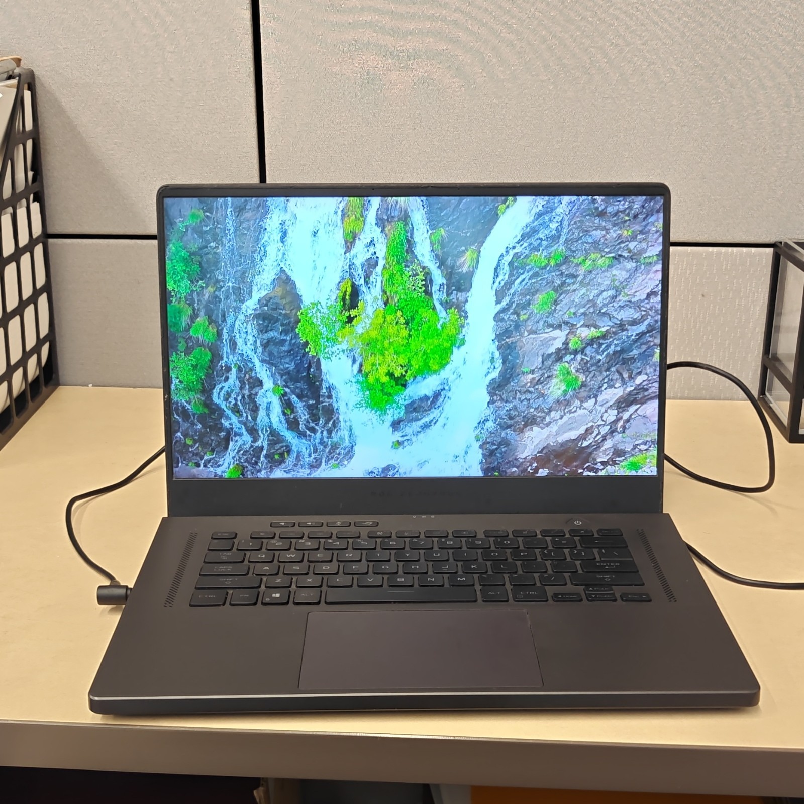 ASUS ROG Zephyrus G15 15.6in Ryzen 9 5000 16GB SSD Black USB-C HDMI